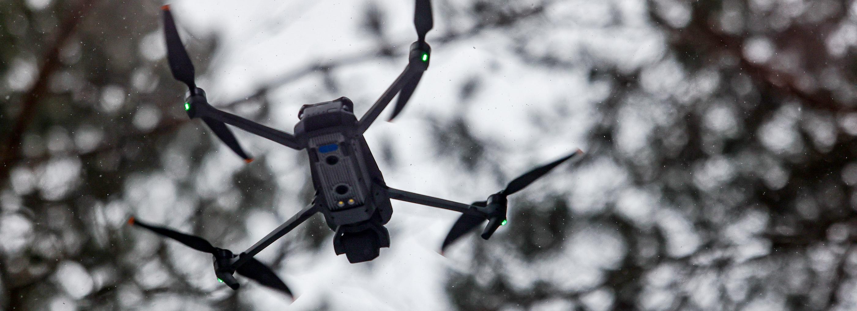 МЧС будет с дронов отлавливать поджигателей травы