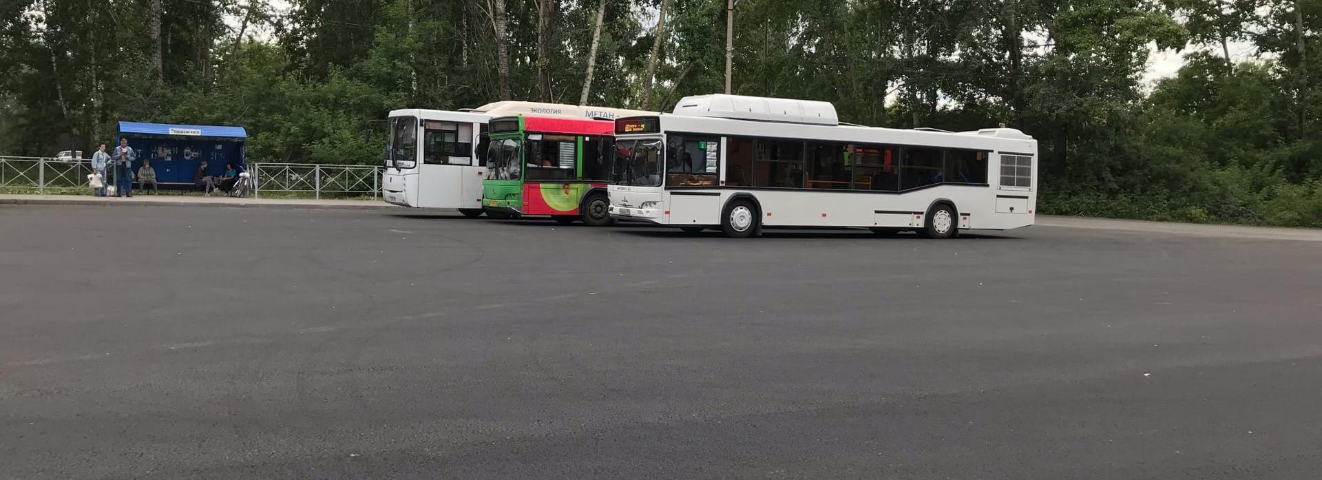 Разрушенный асфальт заменили на новый на улицах в Первомайском районе