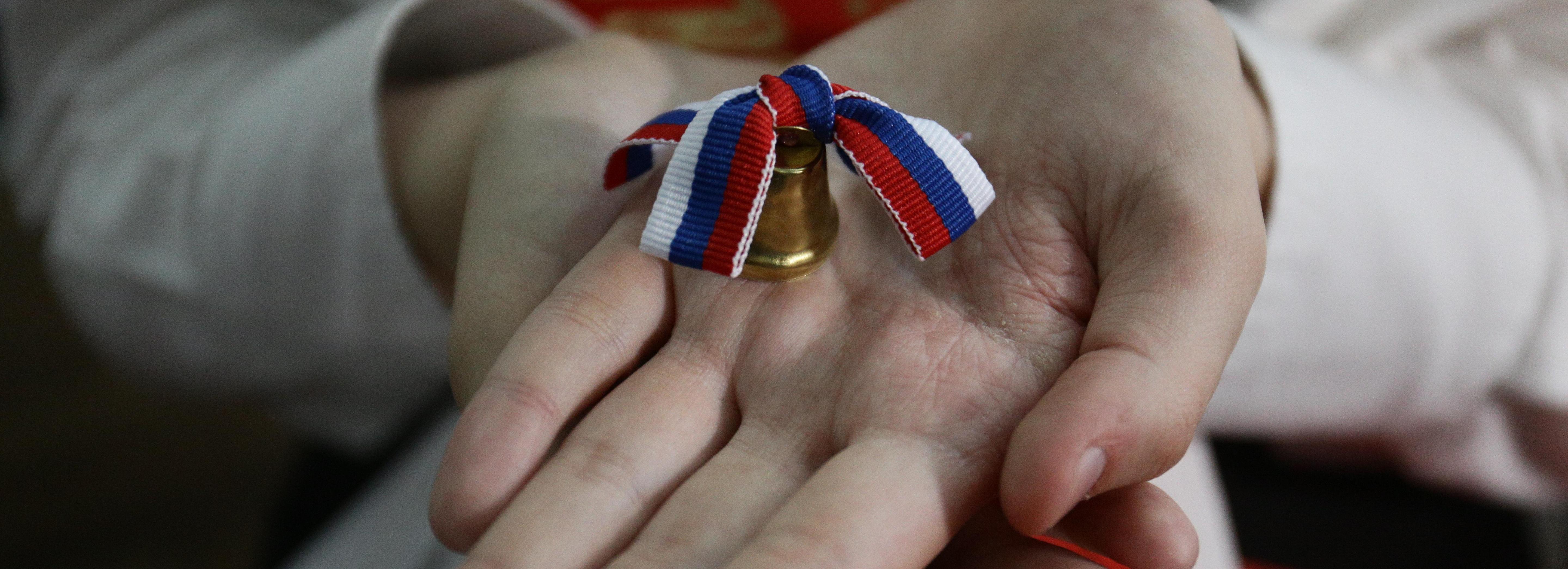 Песни о героях, Победе и космосе зазвучат в школах вместо звонков