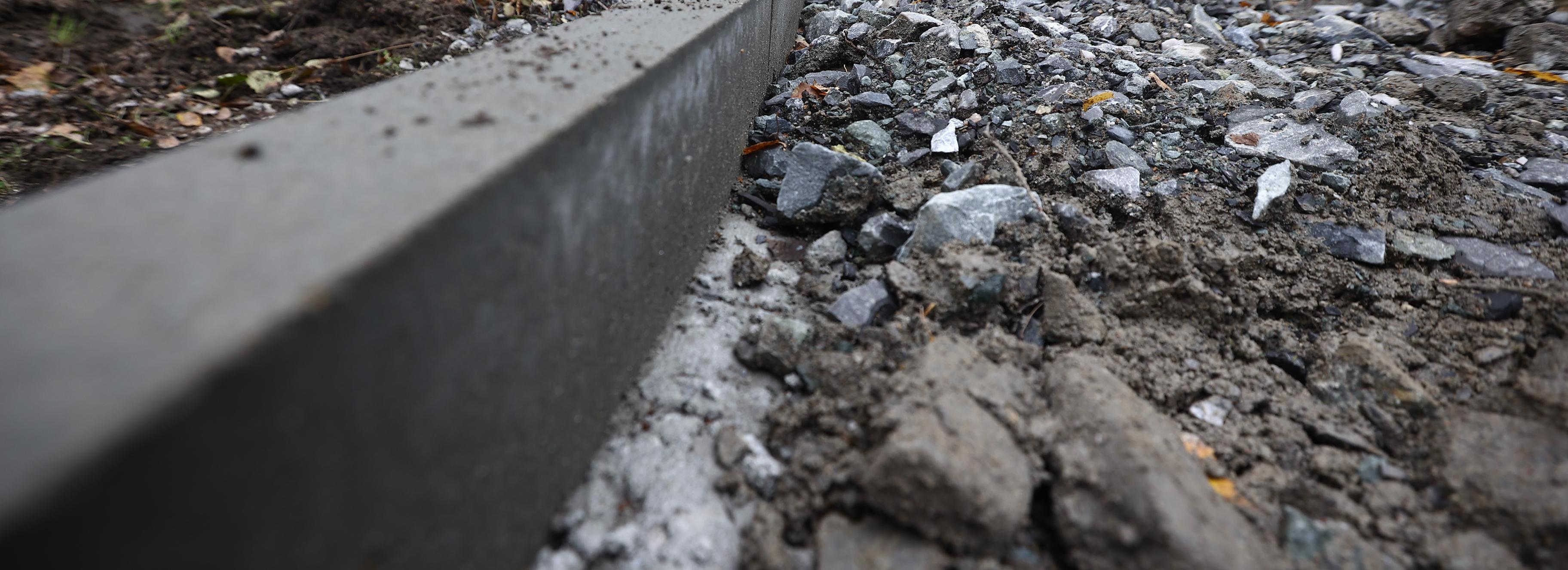 Газоны и «чистое небо»: пилотные проекты запустили в Советском районе