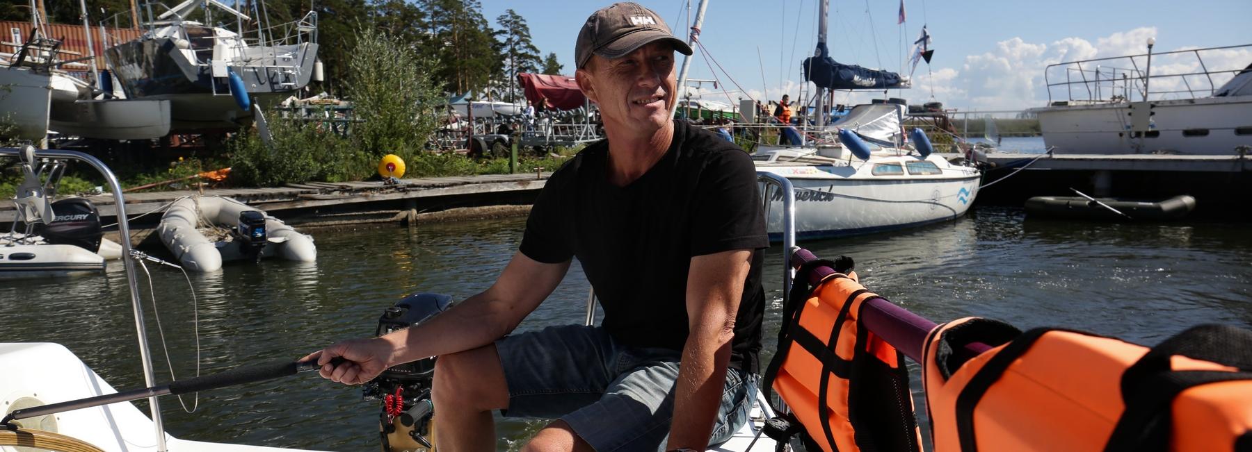 Новосибирец сам построил яхту для прогулок по Обскому морю