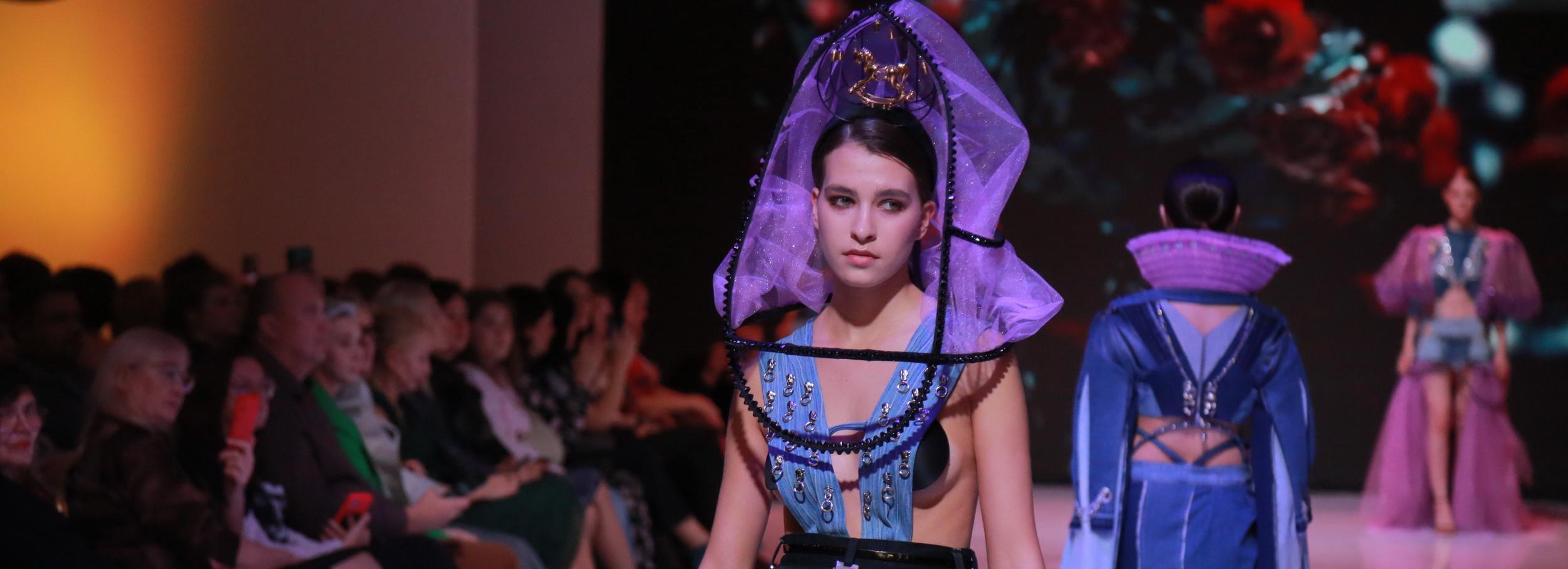 Дизайнеры из ДНР и ЛНР привезли коллекции на конкурс «Сибирский кутюрье»