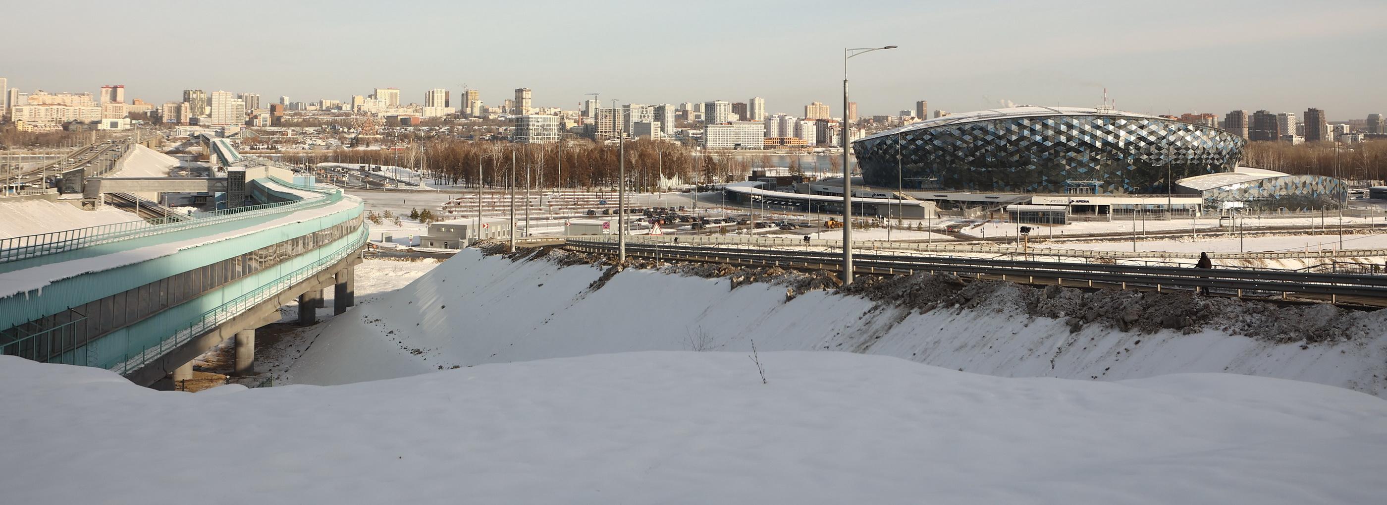 Смотровую площадку с видом на «Сибирь-Арену» оценил мэр Кудрявцев