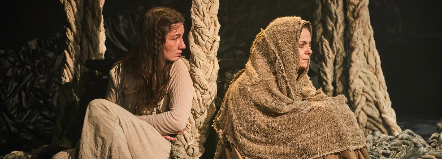 Любовь в потустороннем мире: театр «Глобус» показал свою «Олесю»