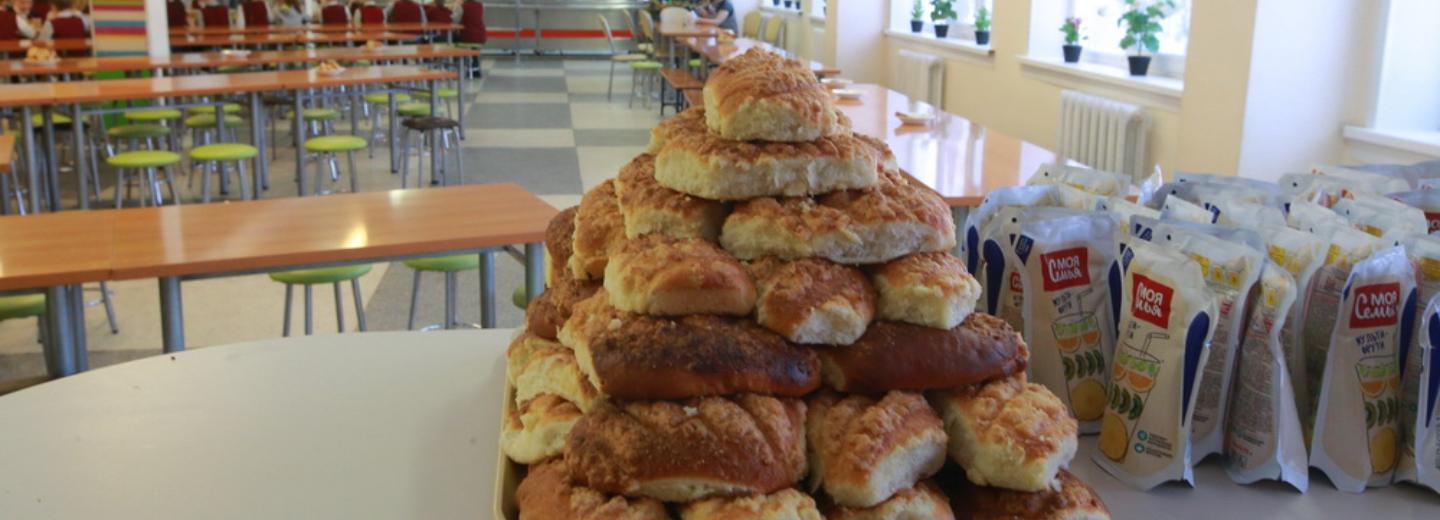 Мэрия выдаст продуктовые наборы новосибирским школьникам