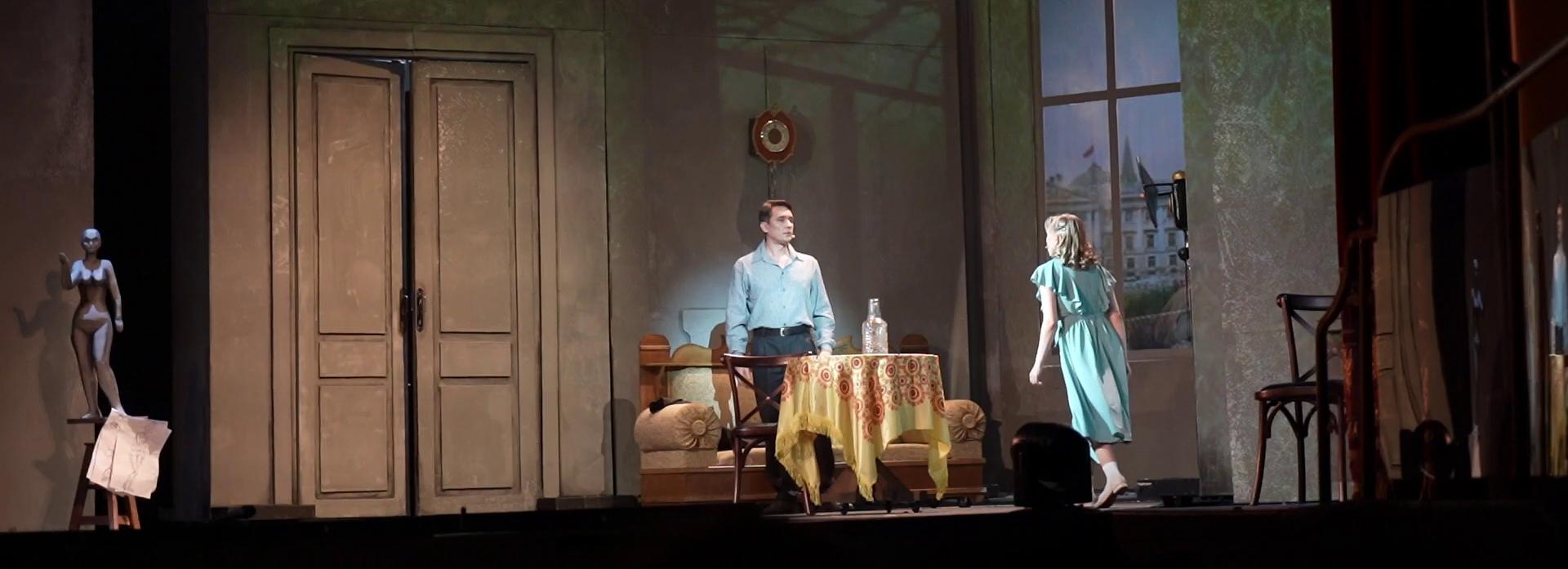 Хочется плакать: драму «Летят журавли» поставили в музтеатре Новосибирска