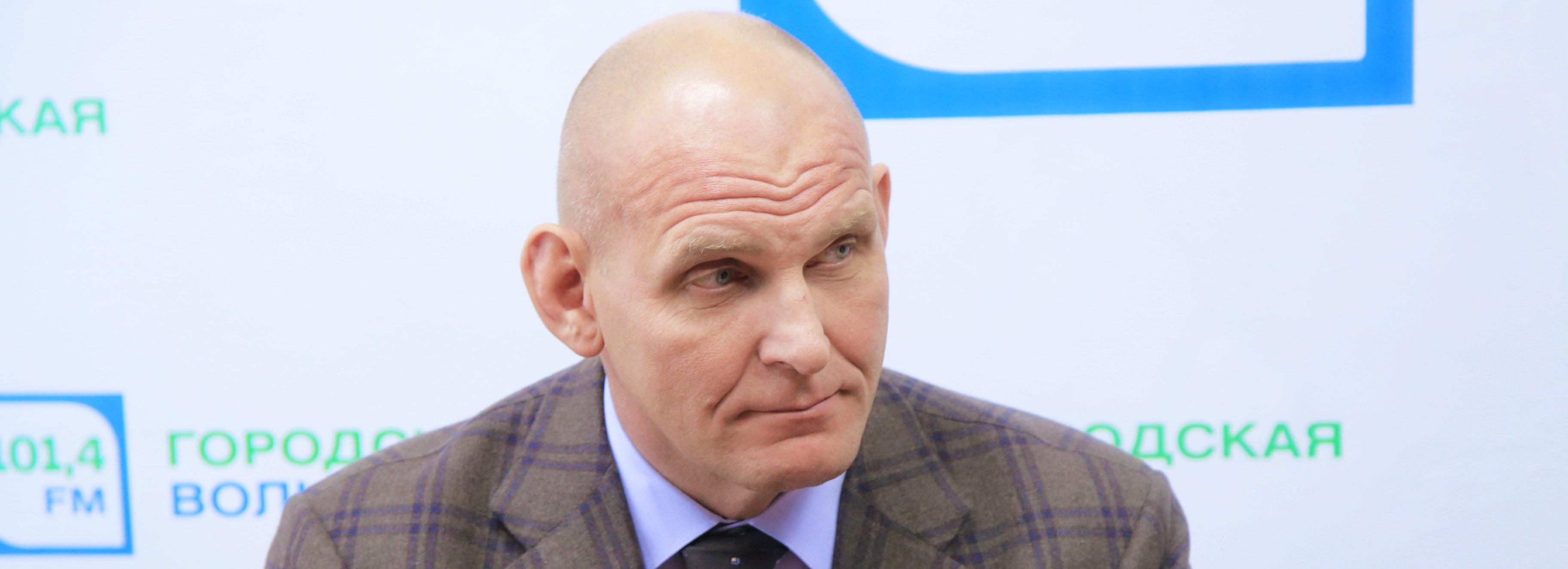 Под санкции ЕС попали новосибирские сенаторы Карелин и Городецкий