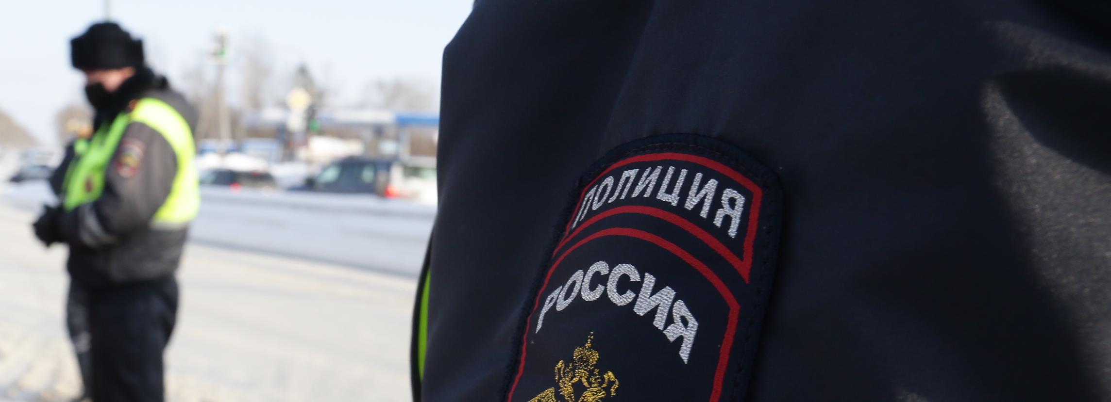 Автоинспекторы согрели семью с ребёнком в 34-градусный мороз