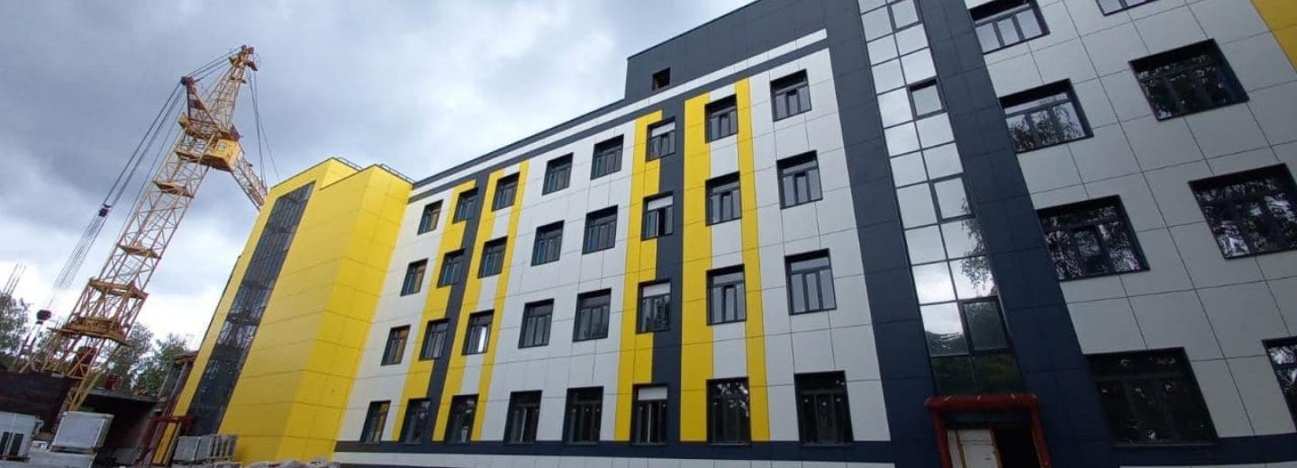 Крупнейшую гимназию Академгородка достроят к 2022 году