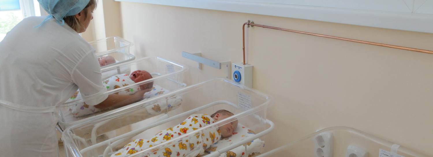 Схватки за роддом №2: его присоединят к перинатальному центру