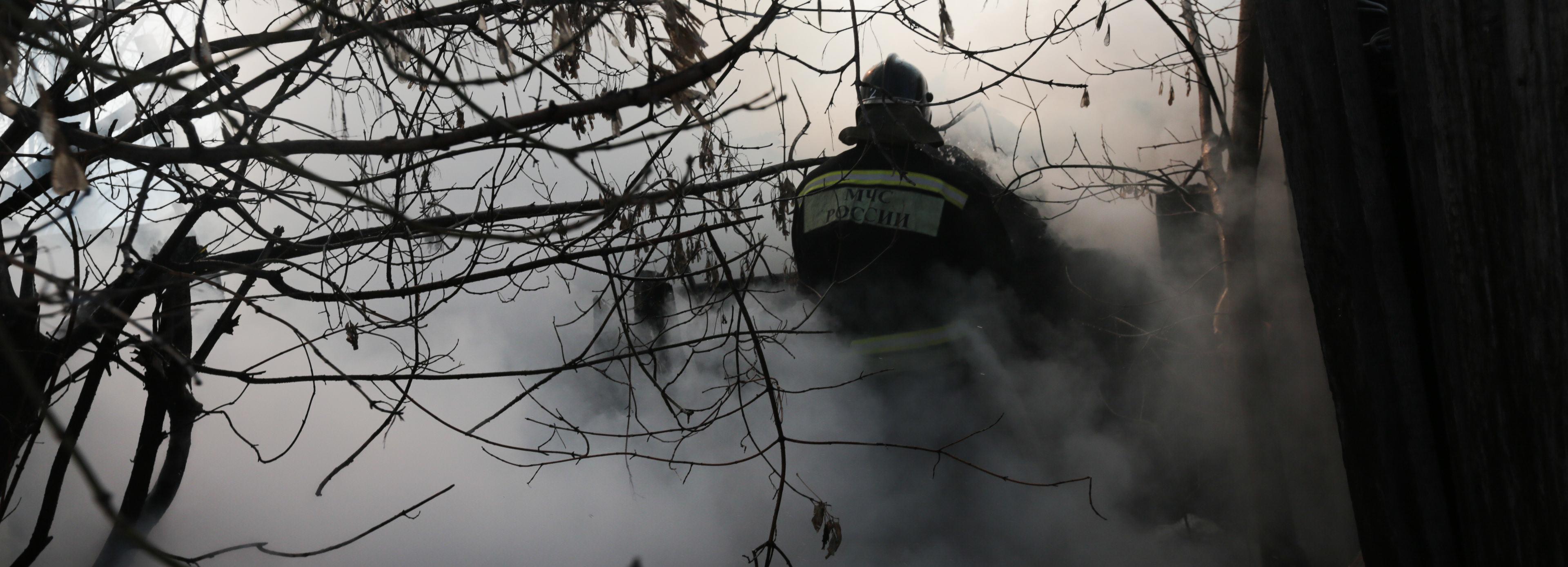 На пожаре в «резиновом» доме с 37 прописанными погиб мужчина