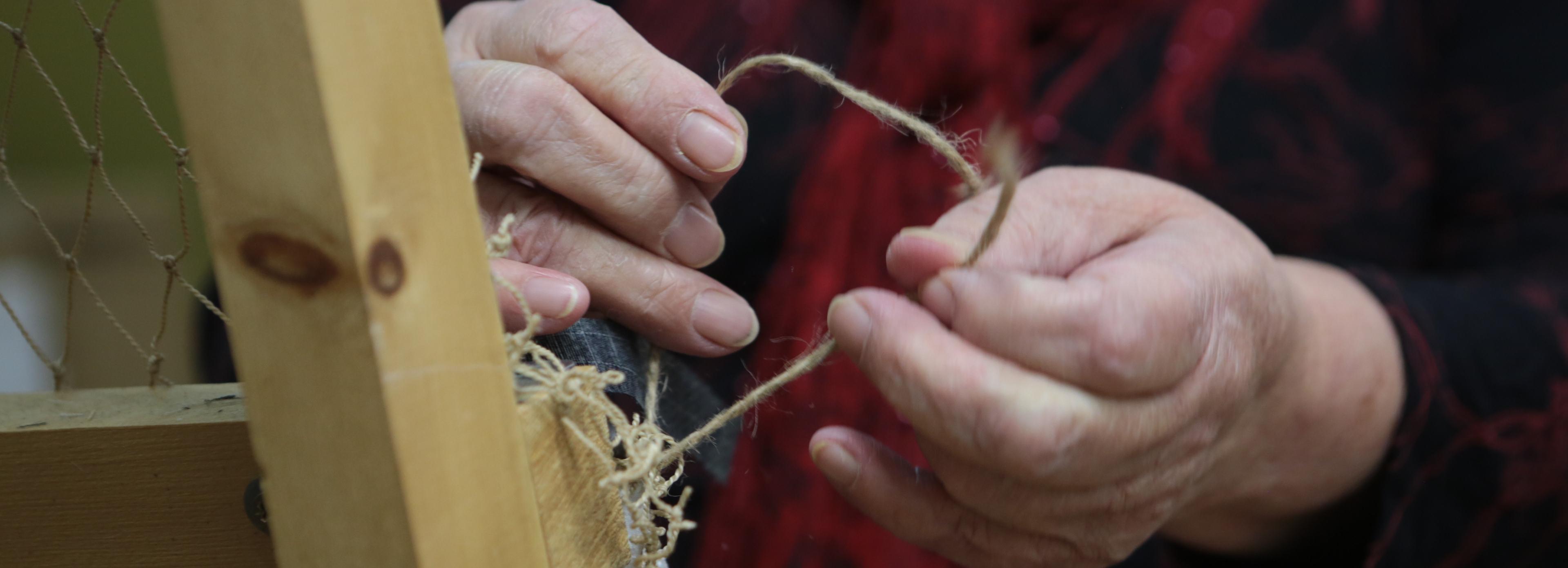 Станок для маскировочных сетей придумали новосибирские волонтёры