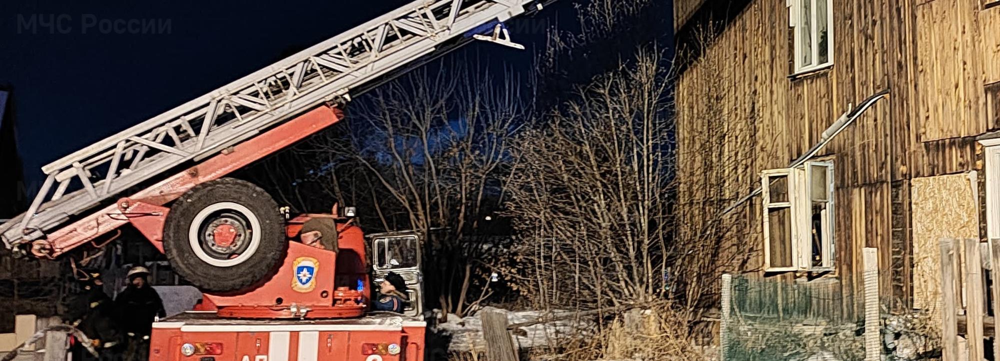 Деревянный барак загорелся на Самотечной — погиб один из жильцов