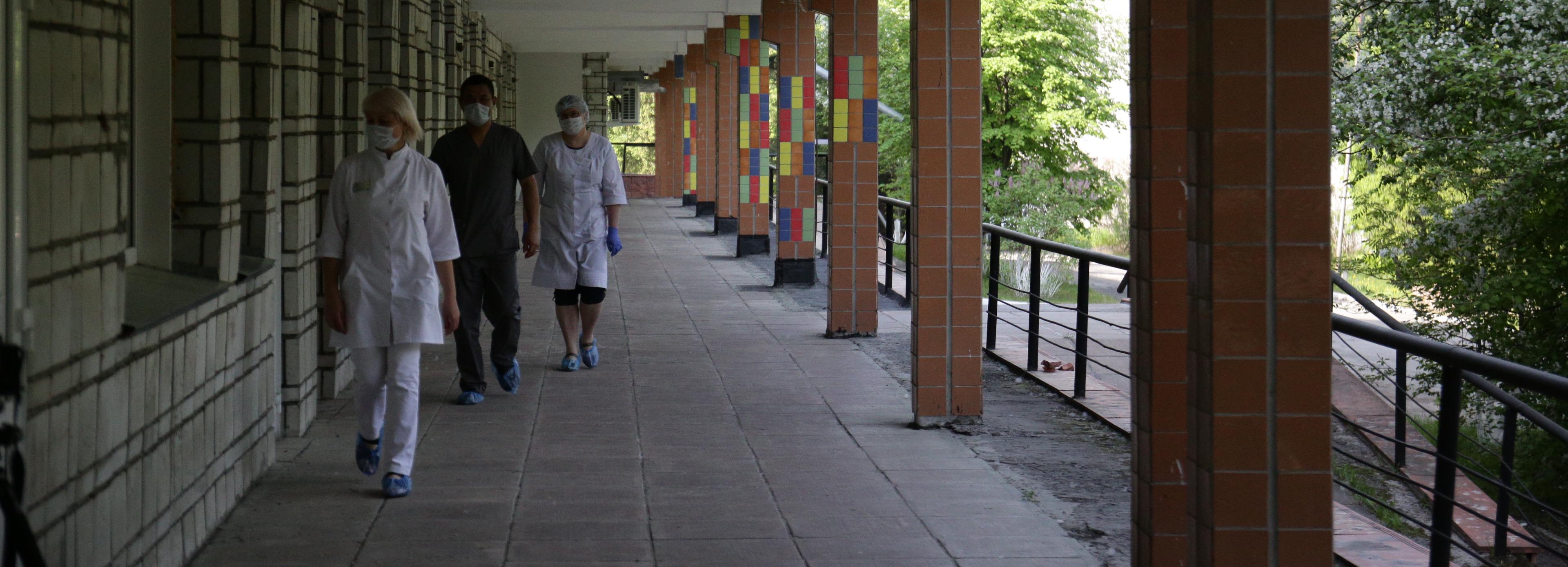 93 школьника заразились коронавирусом в Новосибирской области