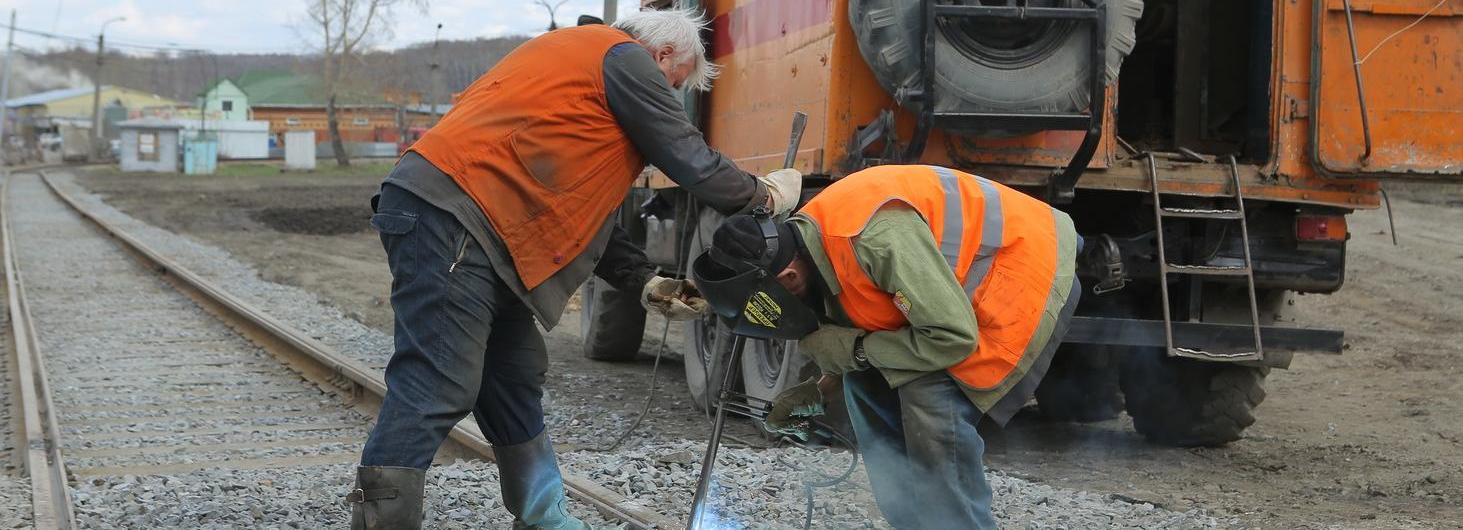 Два трамвая закроют до 30 августа в Новосибирске из-за ремонта путей