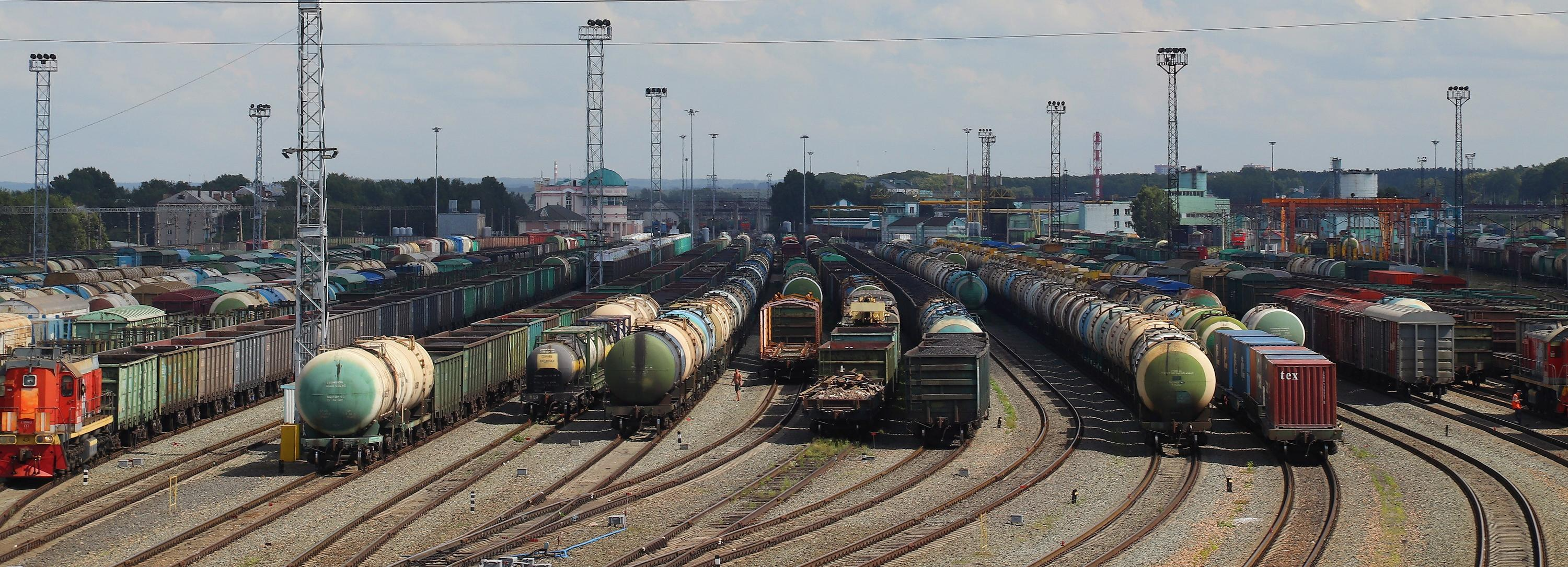 Грузовой вагон сошёл с рельсов на станции Инская в Новосибирске