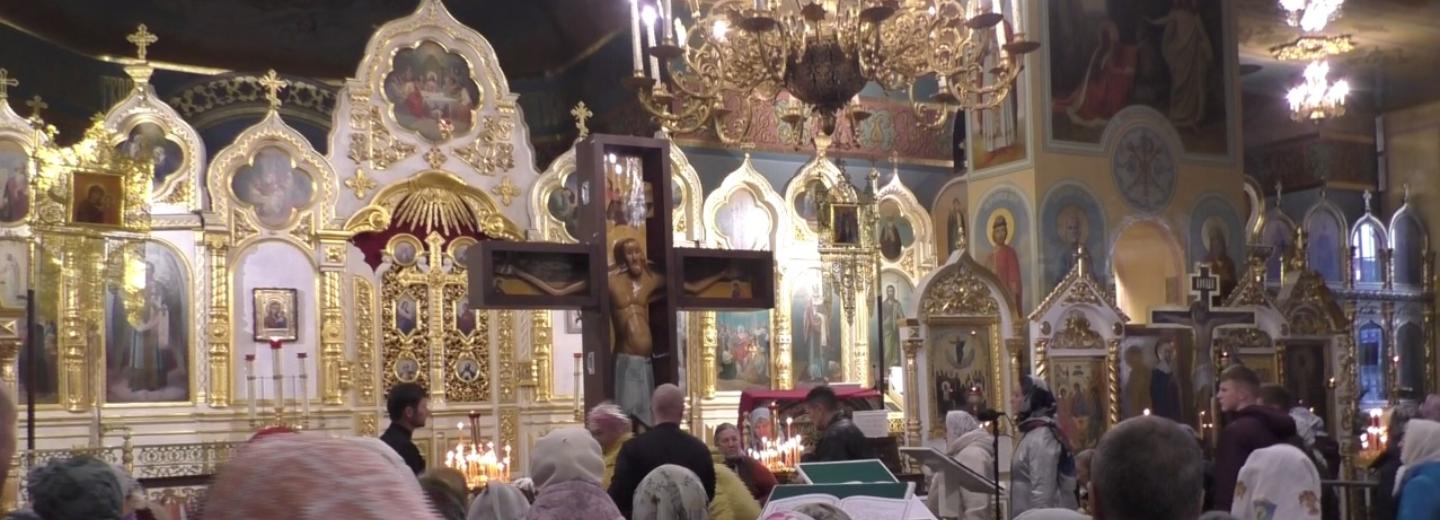 600-летнему Годеновскому кресту поклонились толпы новосибирцев