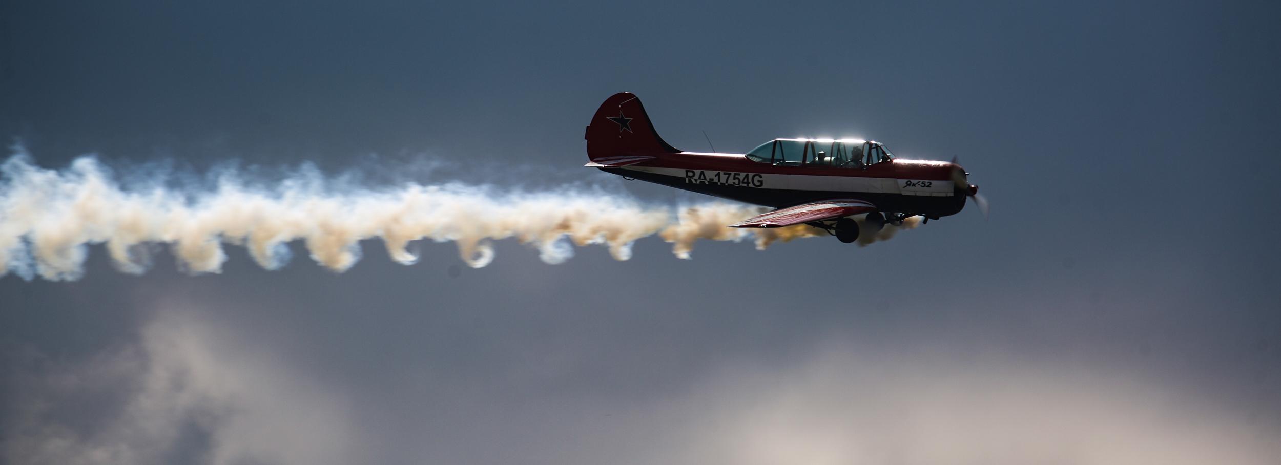 110 тысяч зрителей и мёртвая петля: фантастические кадры с авиашоу в Мочище