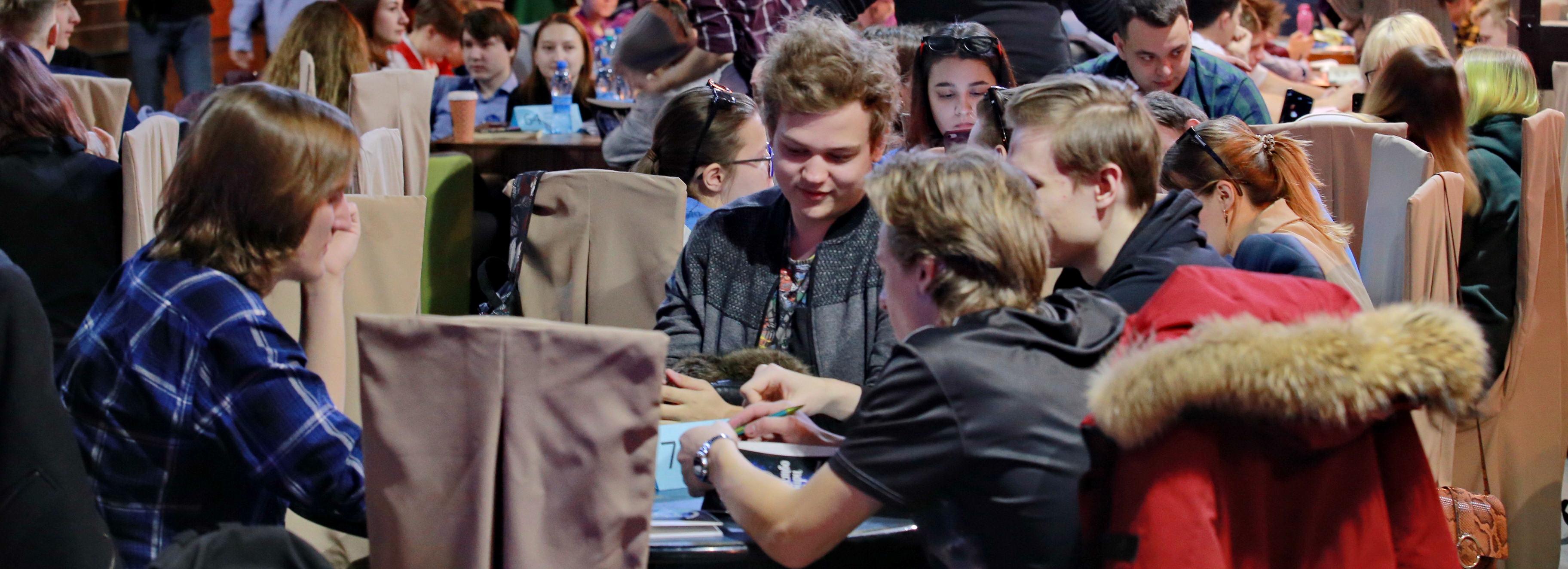 «Что? Где? Когда?»: интеллектуальное казино открыли в клубе «Отдых»