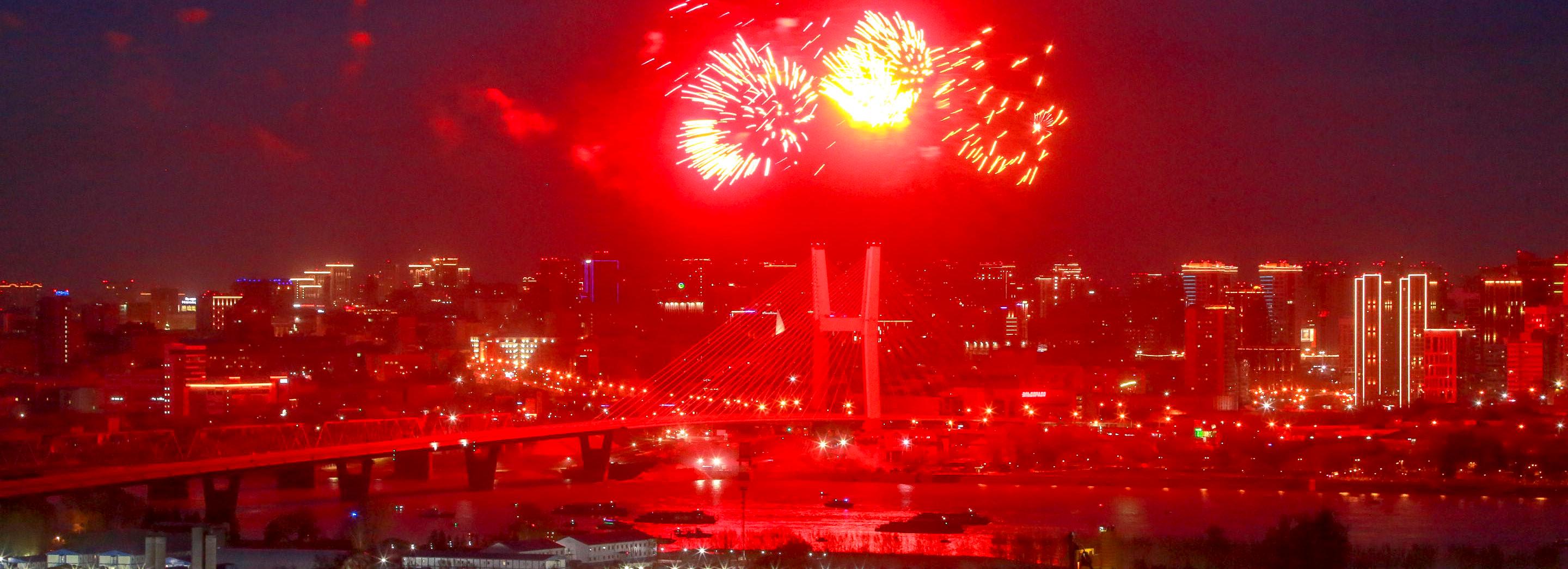 Автобусы и троллейбусы развезут новосибирцев после салюта 9 мая