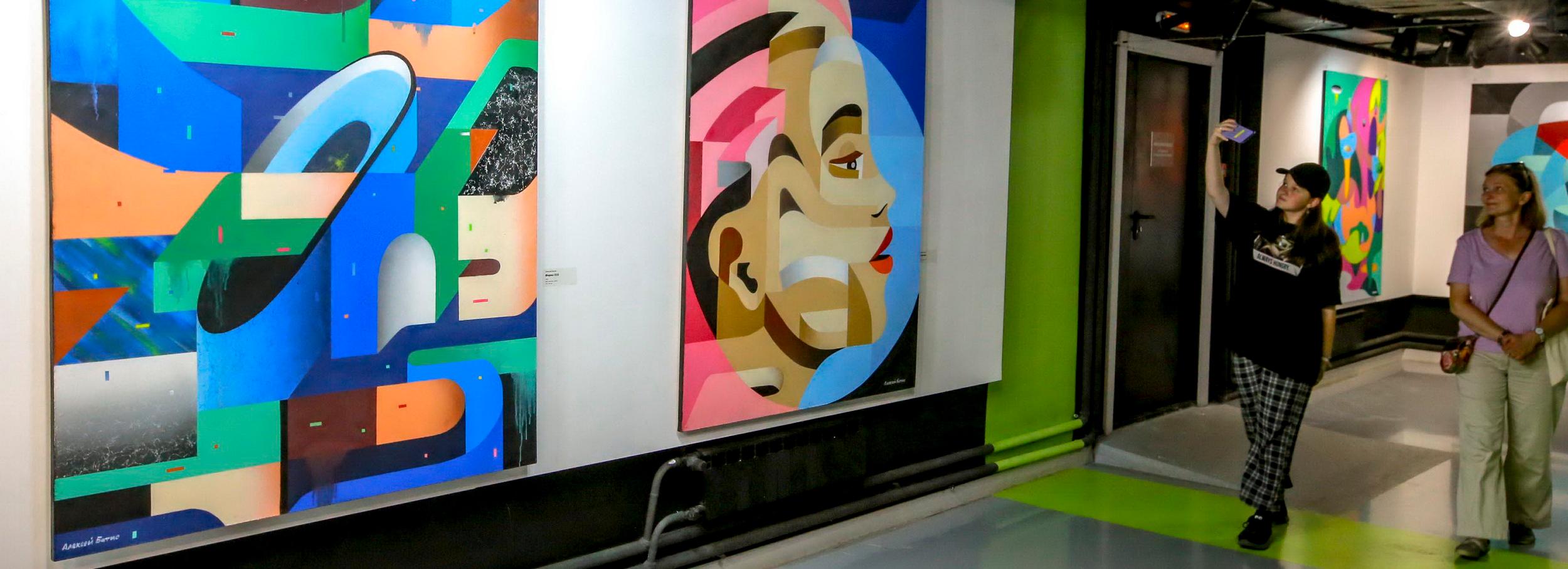 Граффити-фестиваль в Новосибирске открыли челябинские художники