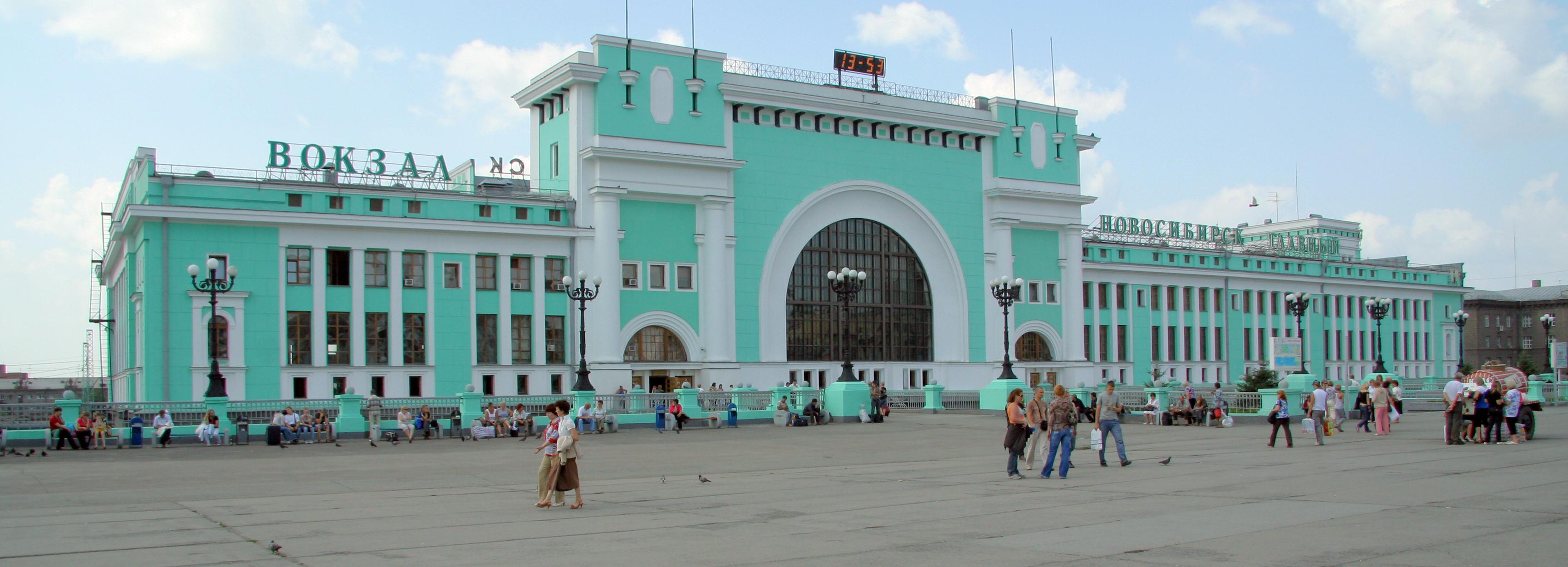 Перед праздниками из Новосибирска в Кузбасс пустят дополнительные поезда