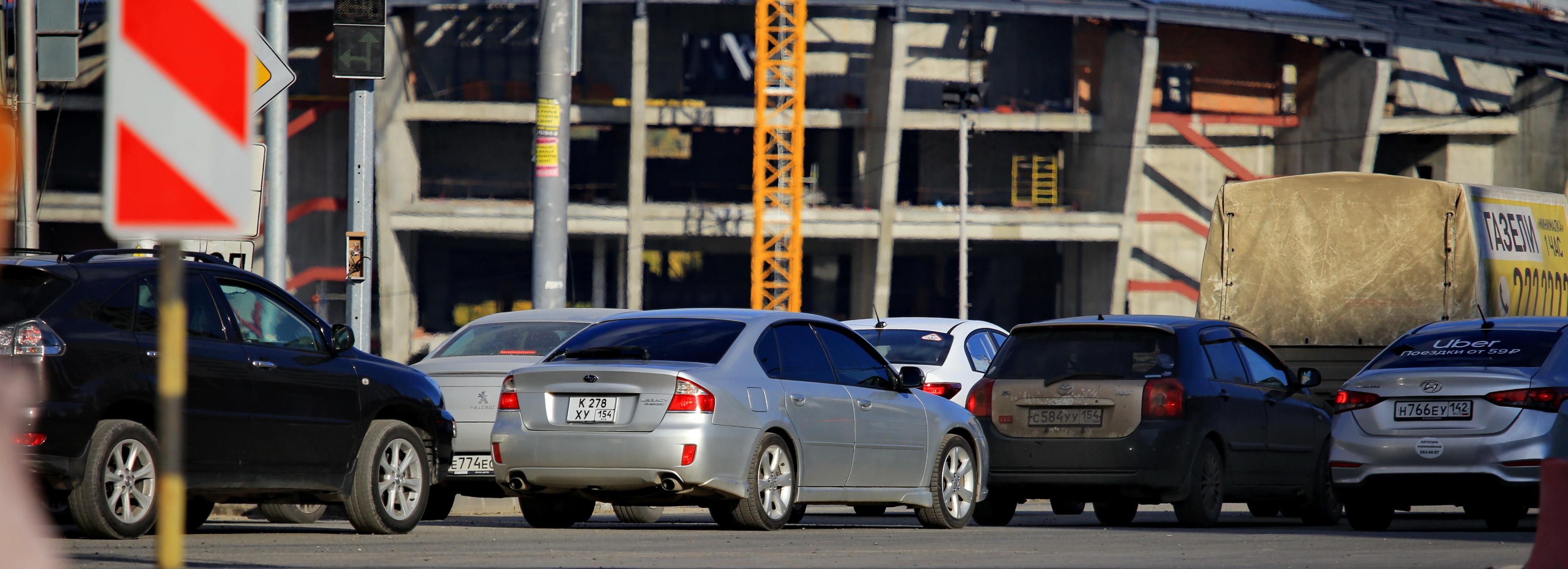 На стройке ЛДС начали монтаж площадок для холодильного оборудования