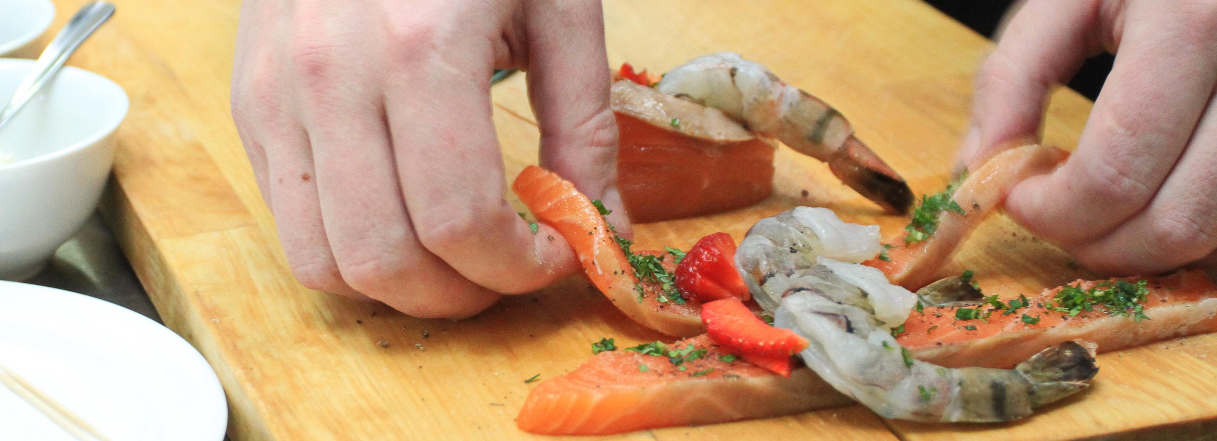 Отравившую 25 человек службу доставки на Шлюзе закрыли до 18 февраля