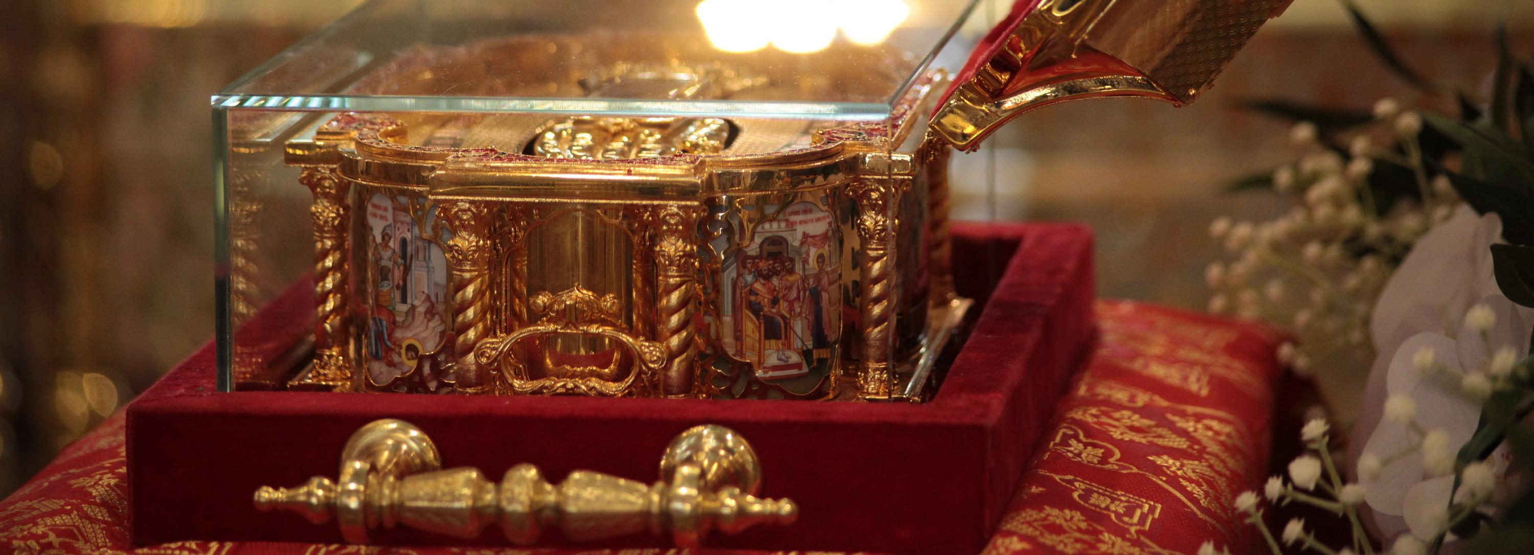 Ковчег с мощами святого Георгия привезли на три дня в Новосибирск