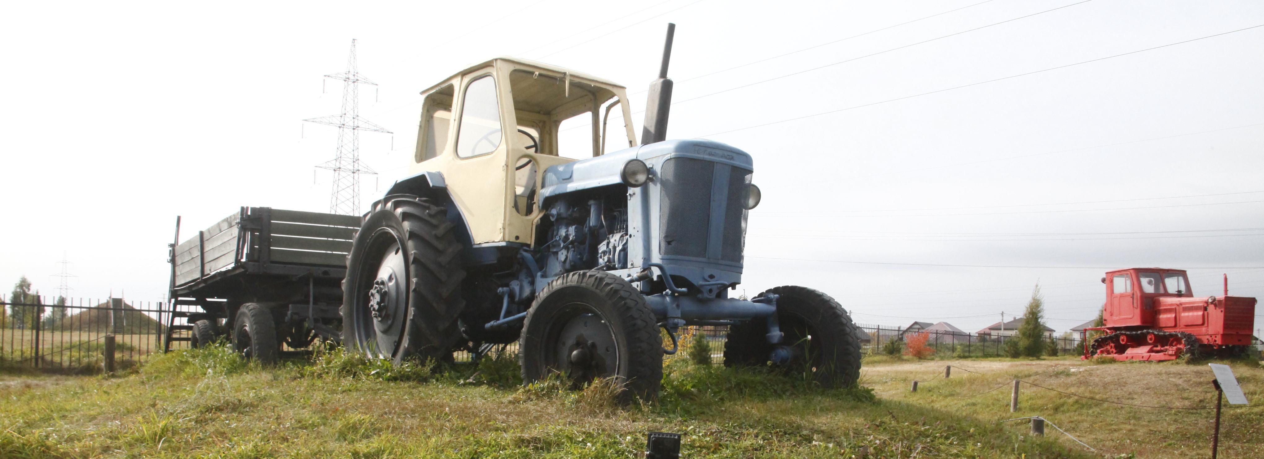Ходим по новосибирскому музею тракторов: фото