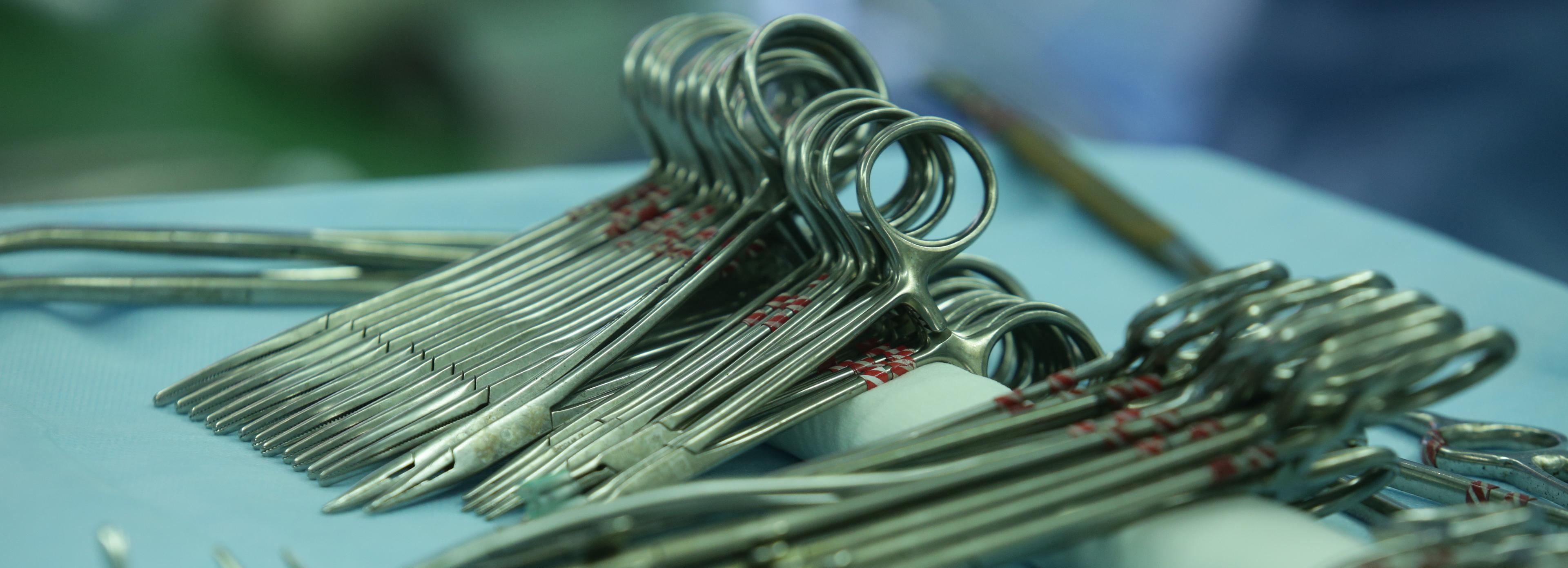 Новосибирские врачи рассказали, как достали вилы из черепа пациента