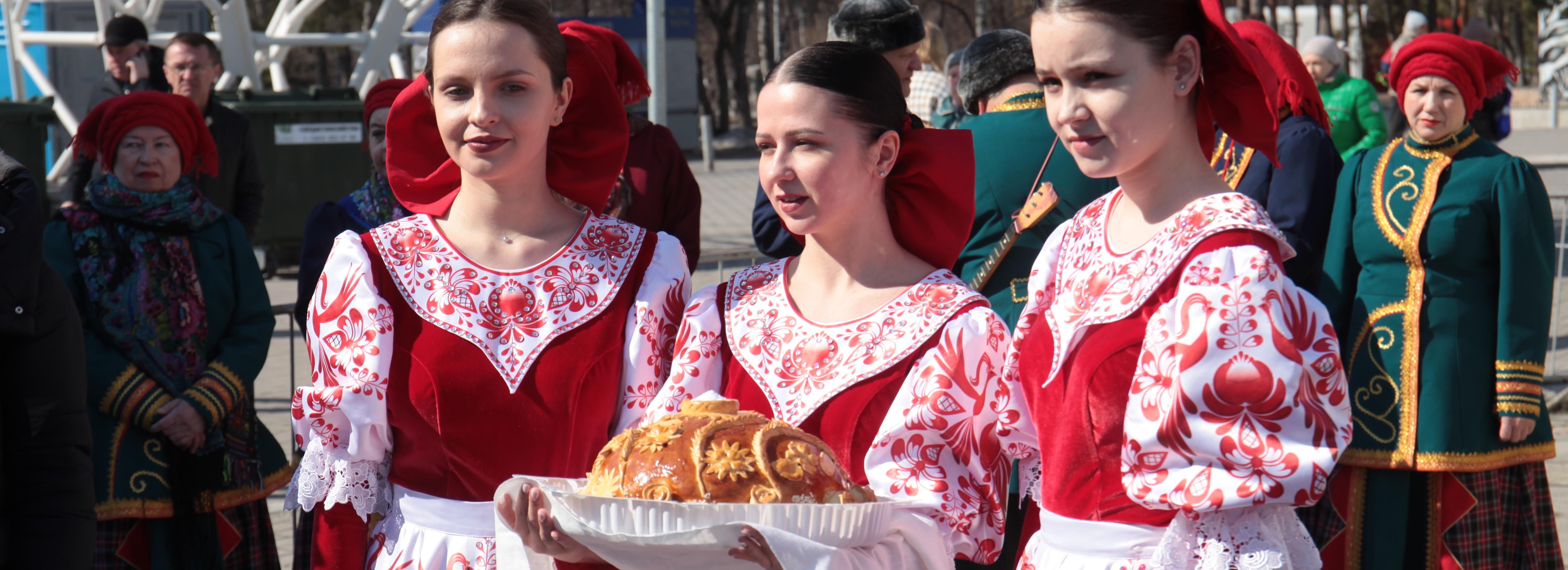 Знаменитую сгущёнку, разносолы и шторы привезут на белорусскую ярмарку