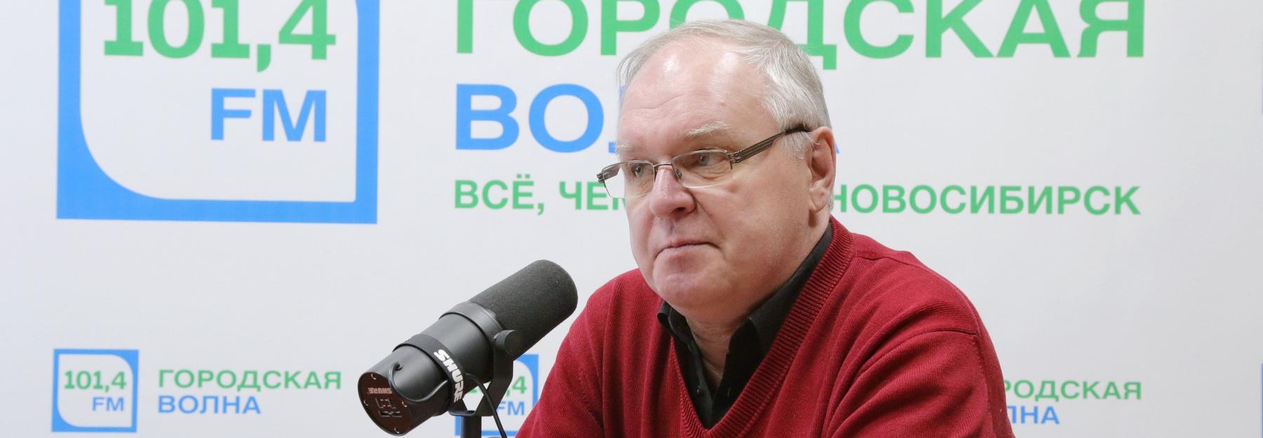 Однажды в Новосибирске: купальни, чёрный лебедь и императорская ипотека