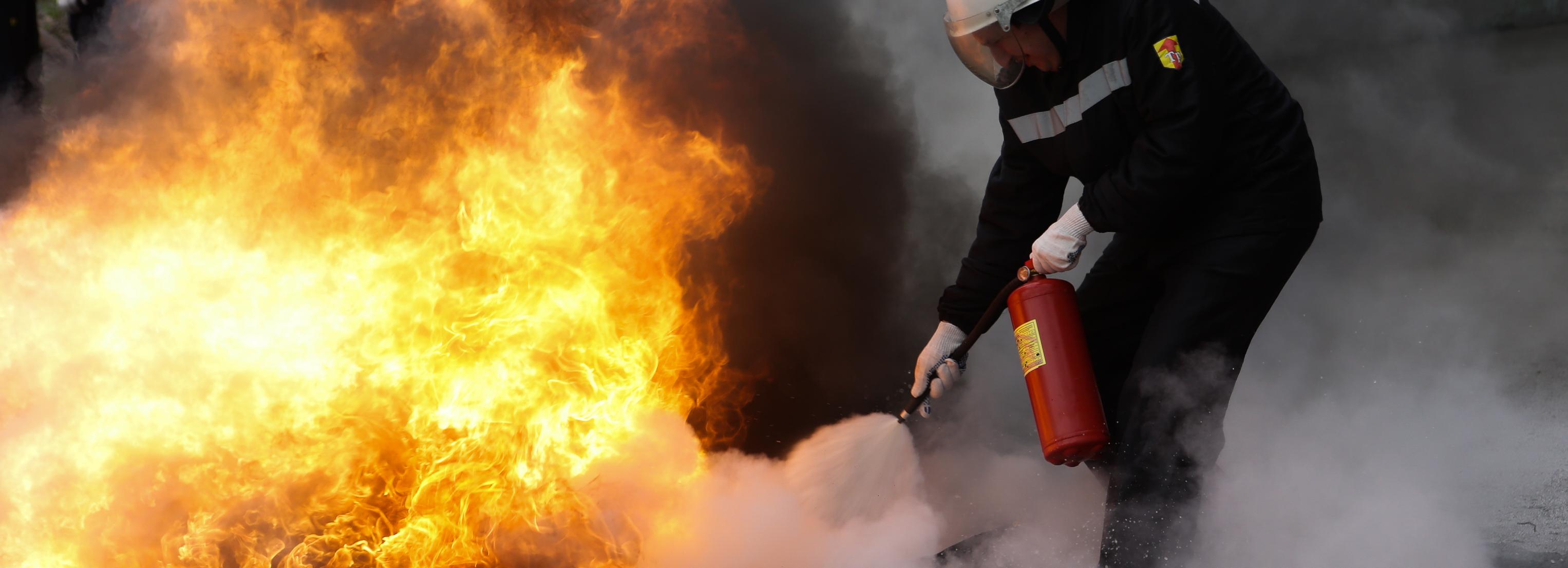 Новосибирцам пригрозили штрафами за разведение костров близко к домам