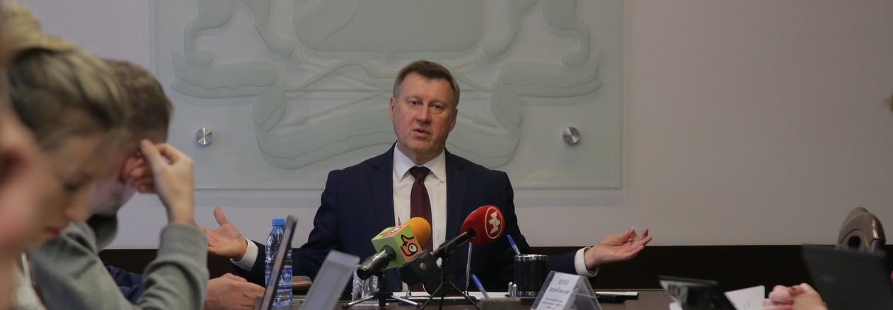 Мэр Локоть про поездки на дачу: «Никто вас останавливать не будет»