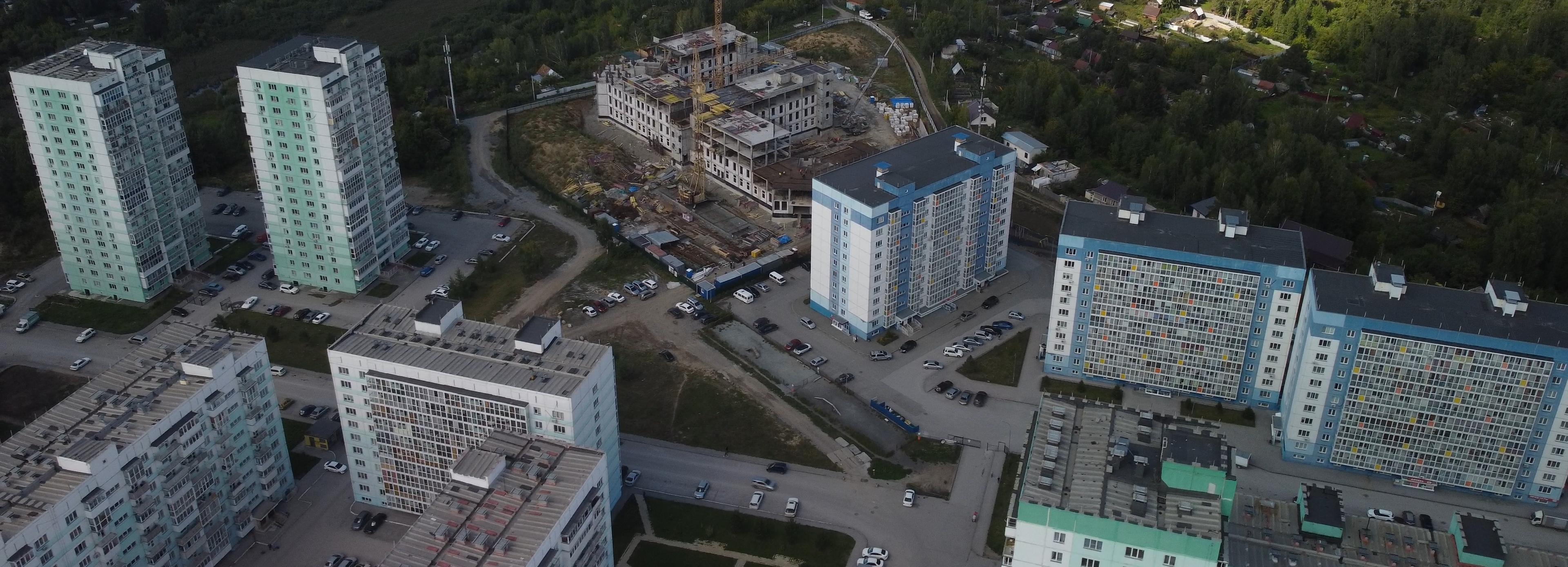 Власти проконтролируют затянувшуюся стройку в Плющихинском и Просторном