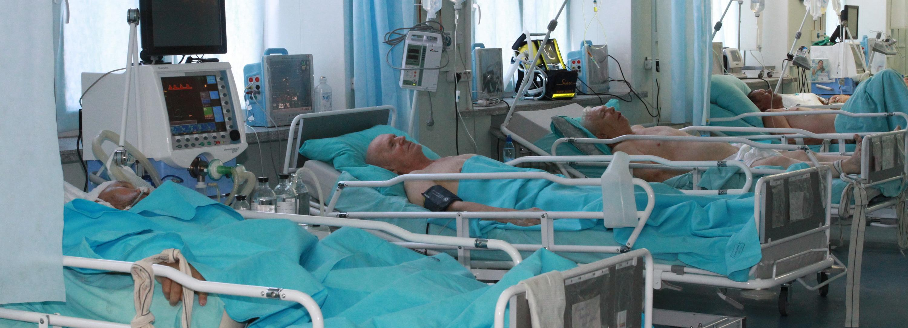 «У мужчин в три раза чаще возникает рак головы и шеи» — онколог