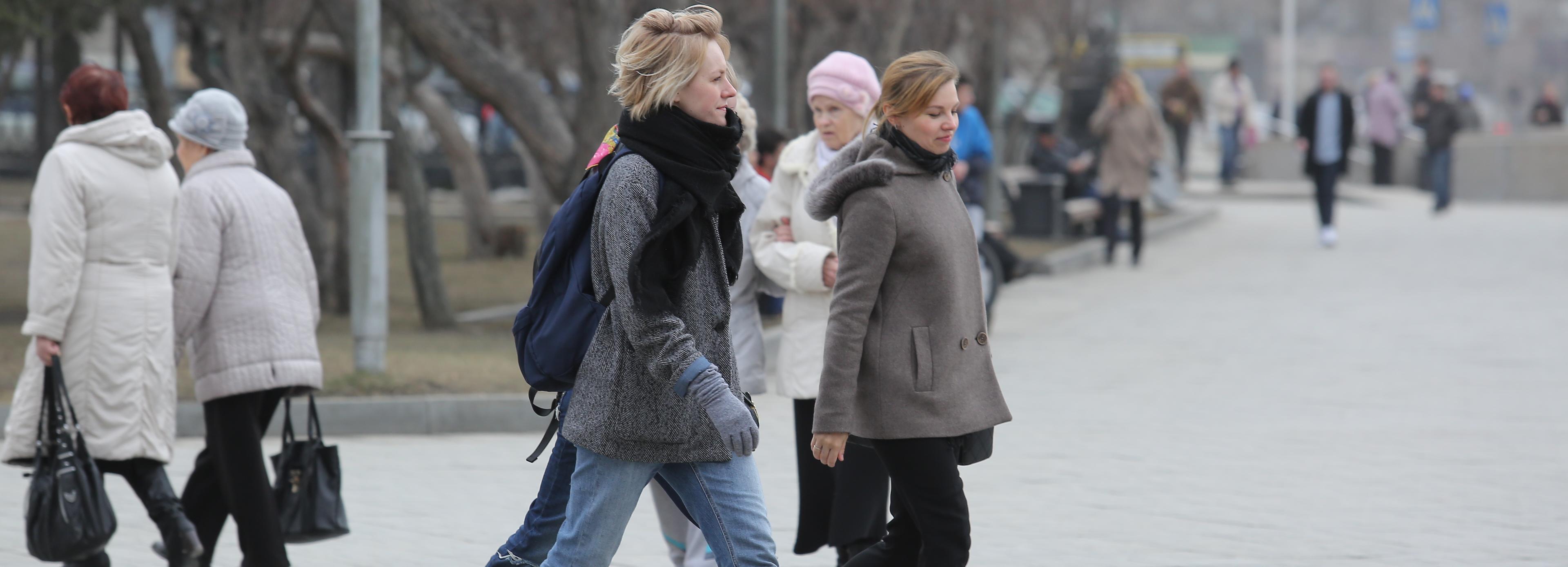 Коровий принт и приталенный жакет: стилист назвала модные тренды весны