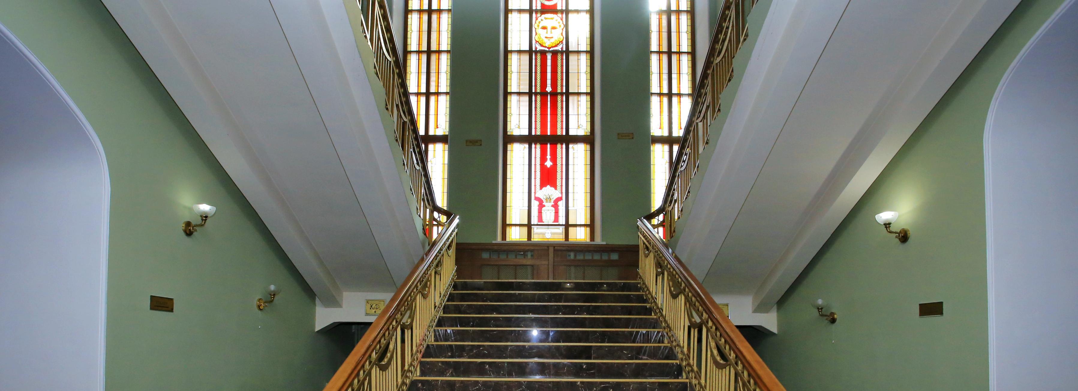 Больше 500 учёных оформили «Лаврентьевскую карту» для посещения театров