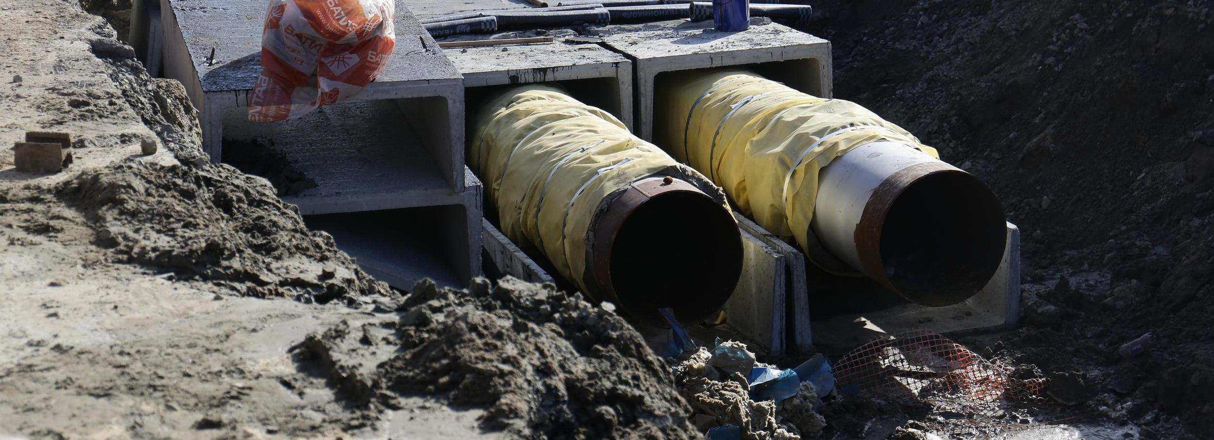 Интенсивнее менять изношенные трубы Академгородка поручил полпред Серышев