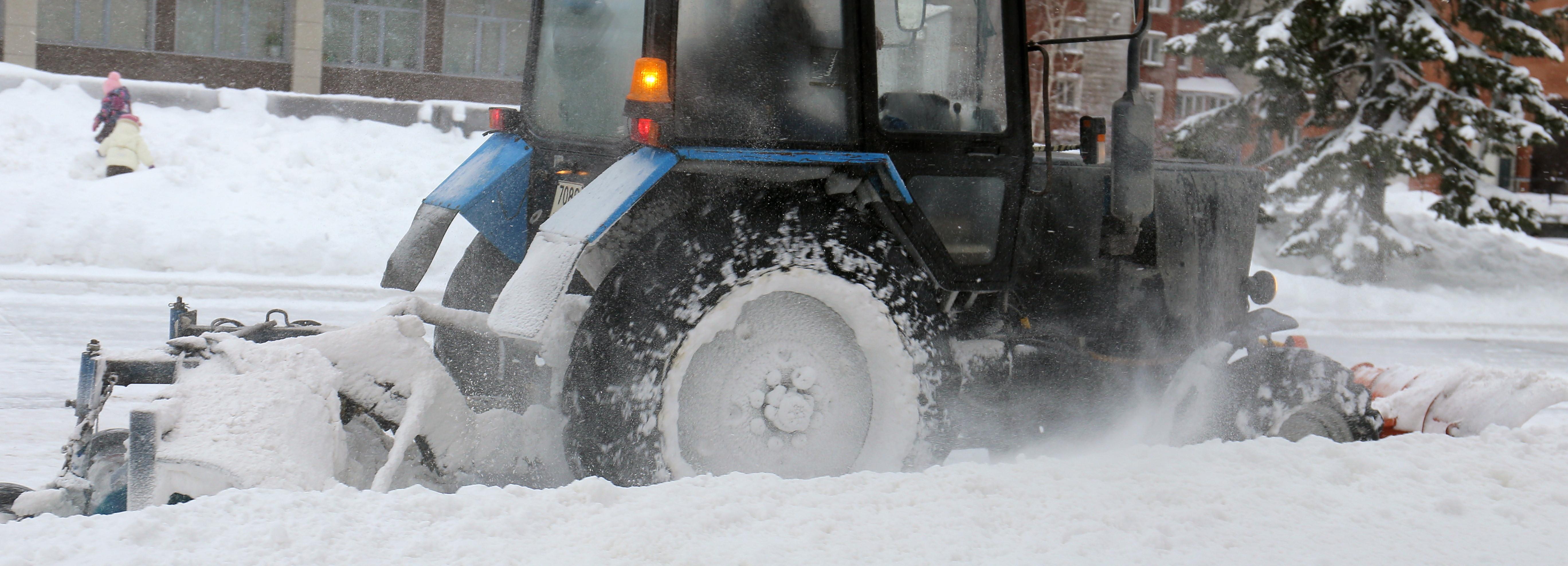 Миллион кубометров снега вывезли с дорог Новосибирска с начала зимы