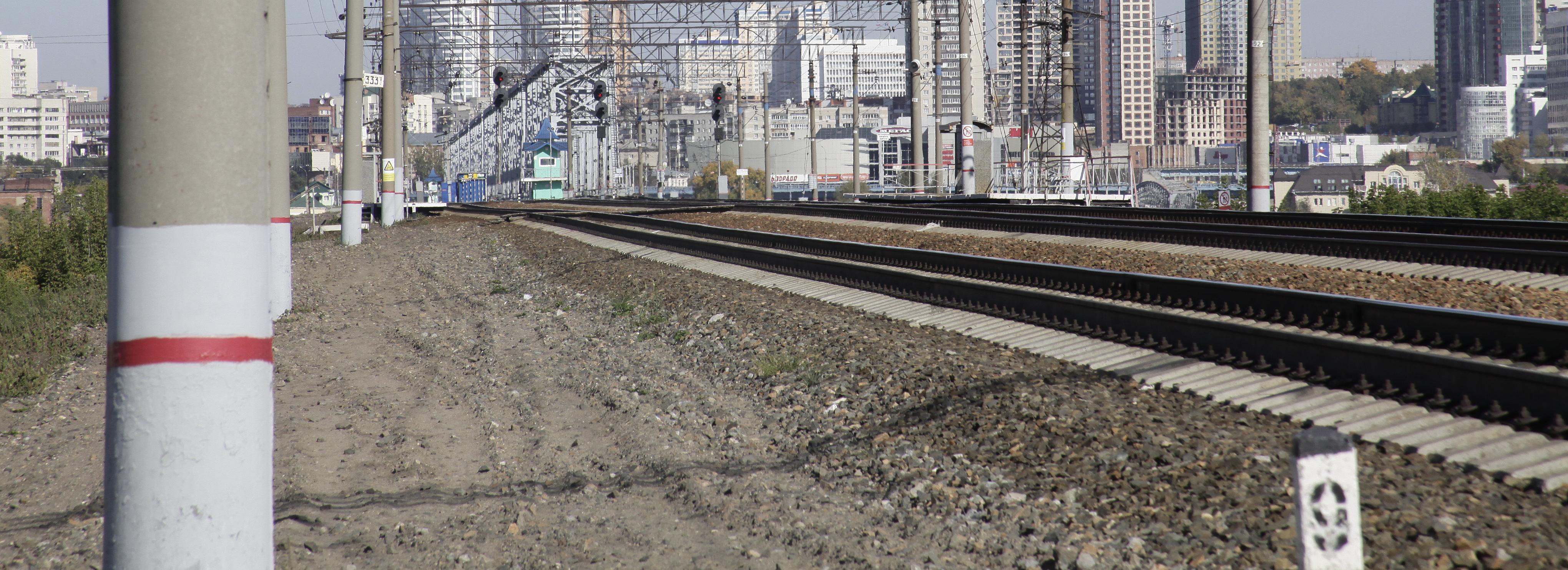 11-летняя девочка погибла под колёсами электрички в Новосибирске