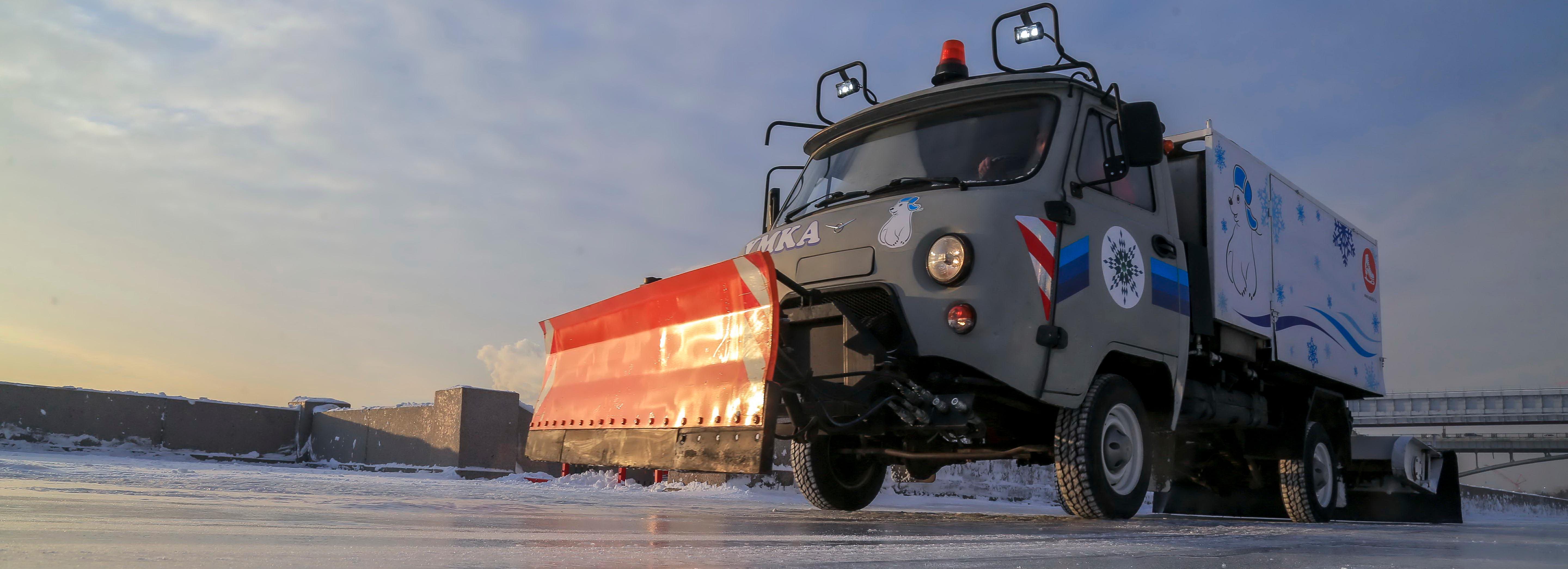 Готовить рекордно длинный каток начали на набережной в Новосибирске