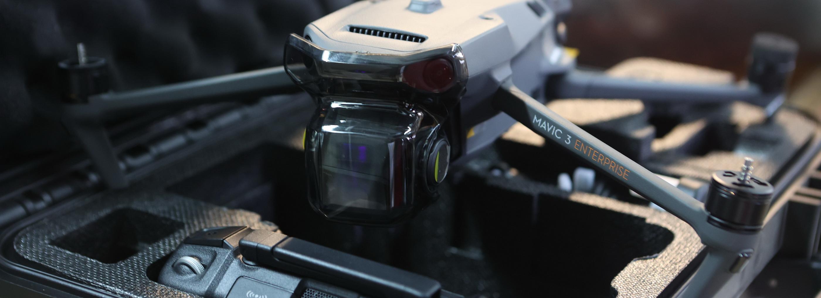 «Птички» для передовой: Новосибирск передал бойцам два квадрокоптера