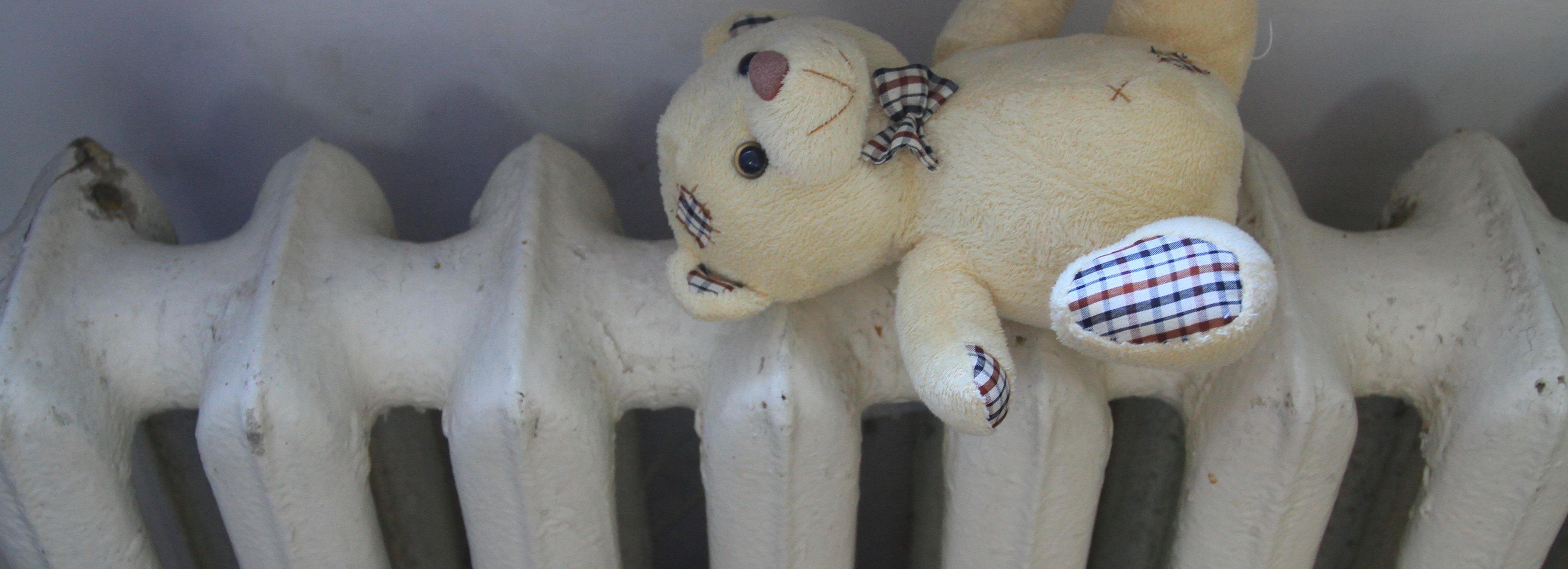 Замерзающие в квартирах жители левого берега завалили жалобами СГК