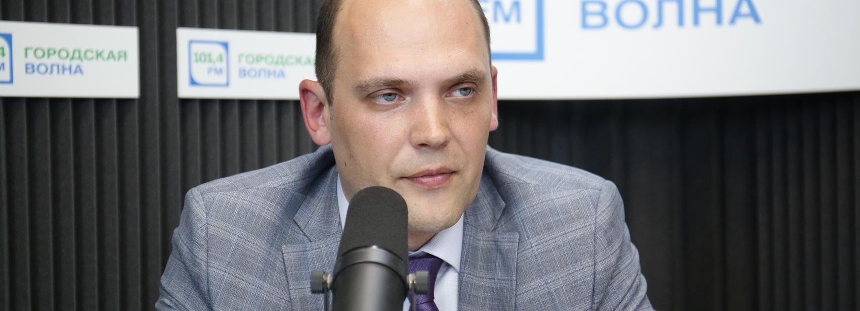 Глава Октябрьского района ответит на вопросы в эфире Горволны