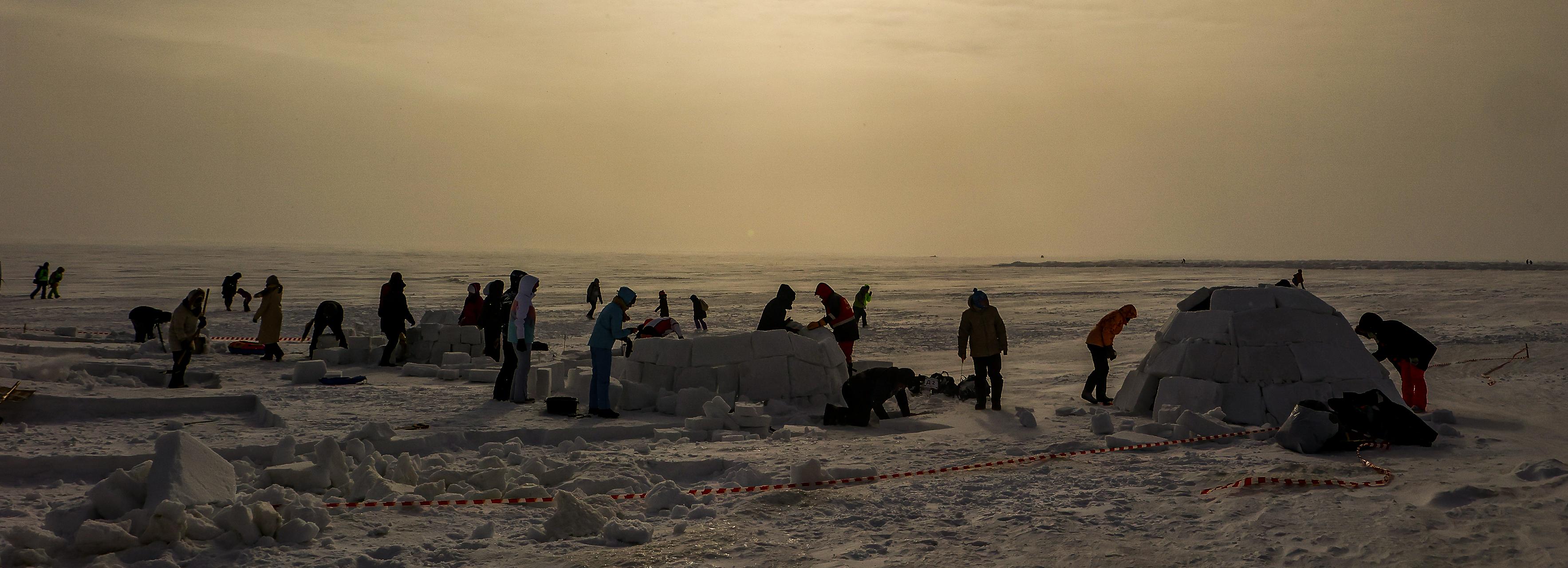 «Иглу-2024»: как строят город эскимосов в 25-градусный мороз