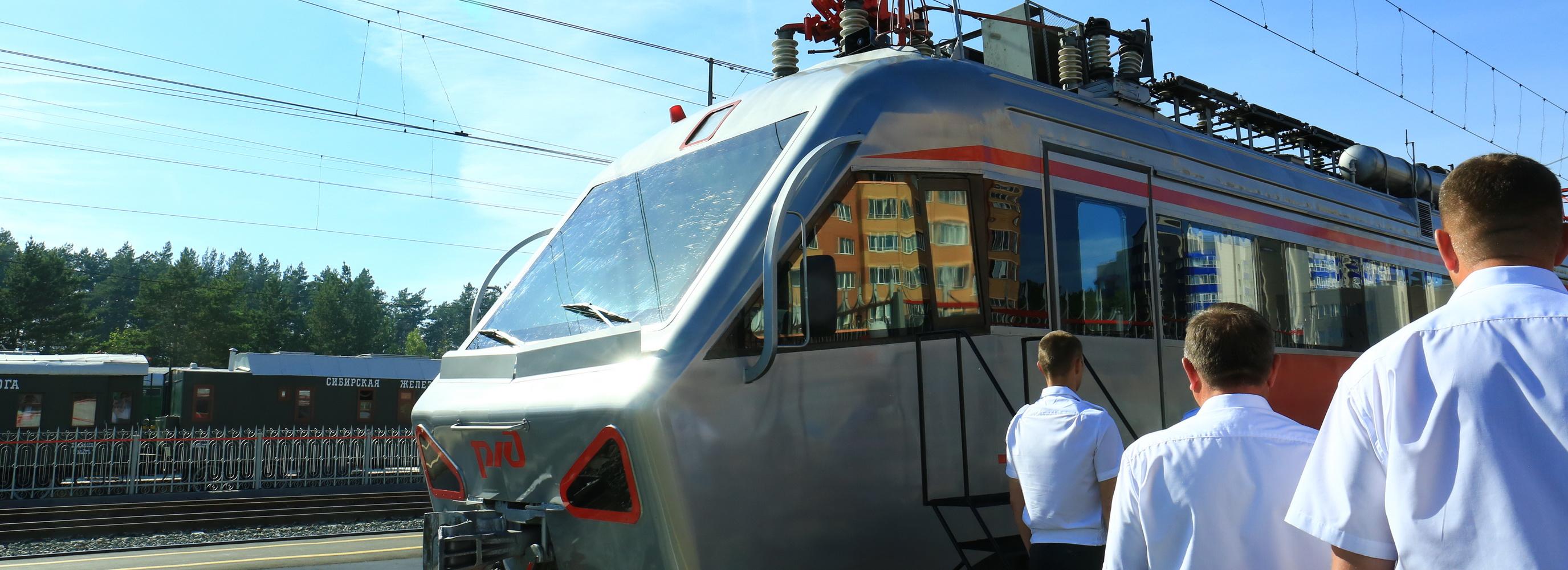 Новосибирские электрички выбьются из графика из-за ремонта путей