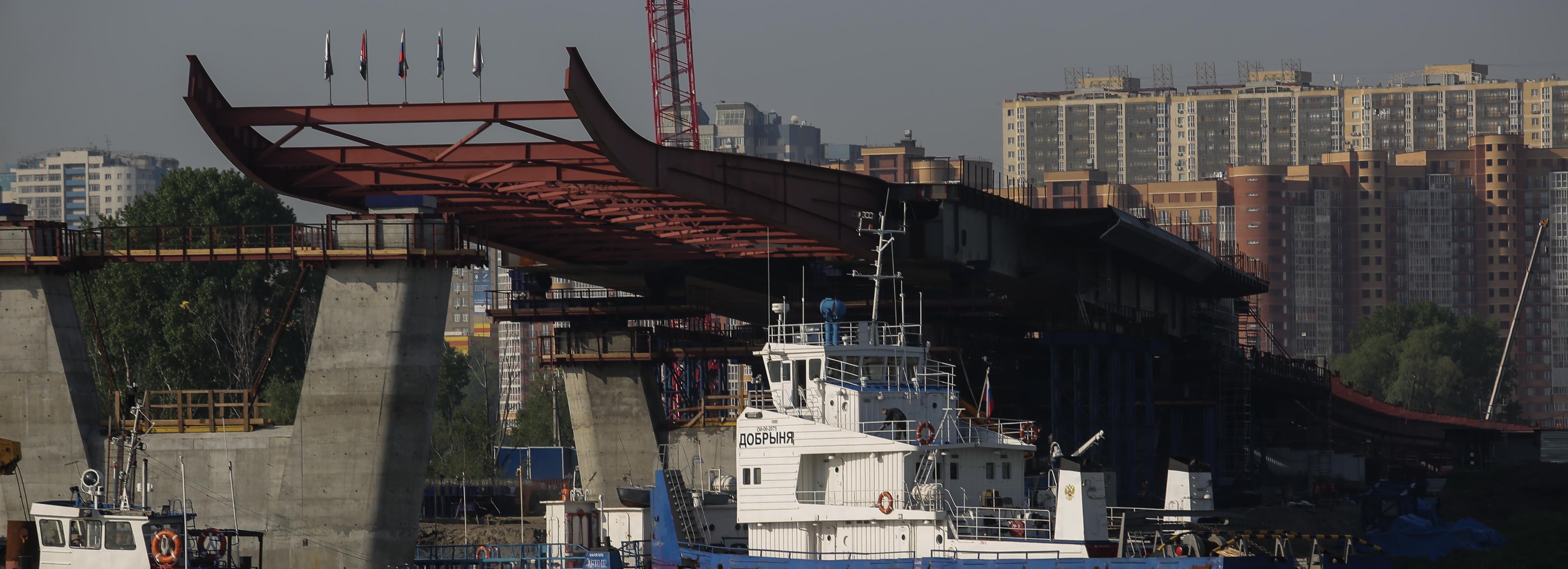 Строители надвинули 330 метров четвёртого моста в Новосибирске