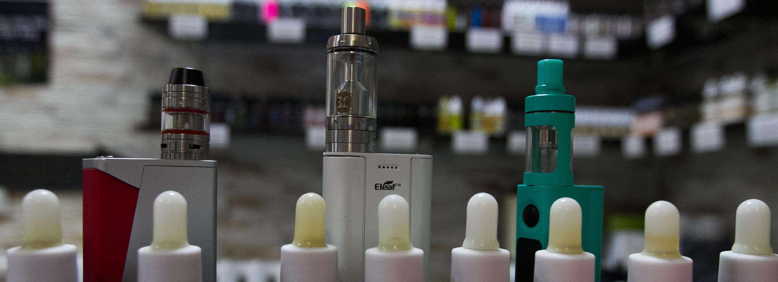 Больше 2000 нелегальных вейпов и жидкостей для них изъяли в Новосибирске